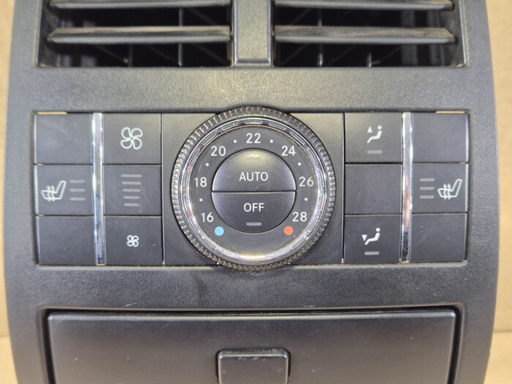 https://ycs.partsauto.market/partsauto-images/thmbs/78ee0fb3787e2dce013ed29fc8a1120c/449892e3b0ad5ebbf58cad814e87c229/4f2eef96ada51433b3d82aa88f213282.jpg
