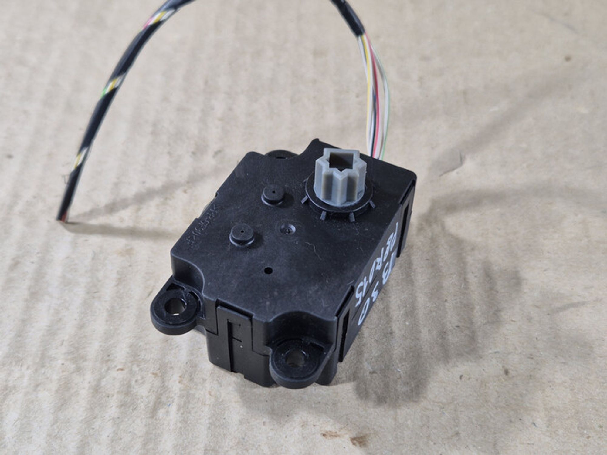 https://ycs.partsauto.market/partsauto-images/thmbs/78ee0fb3787e2dce013ed29fc8a1120c/46d24d2835b2d93b658897be21e56890/0e5b7e938652da58407f4477c566906f.jpg