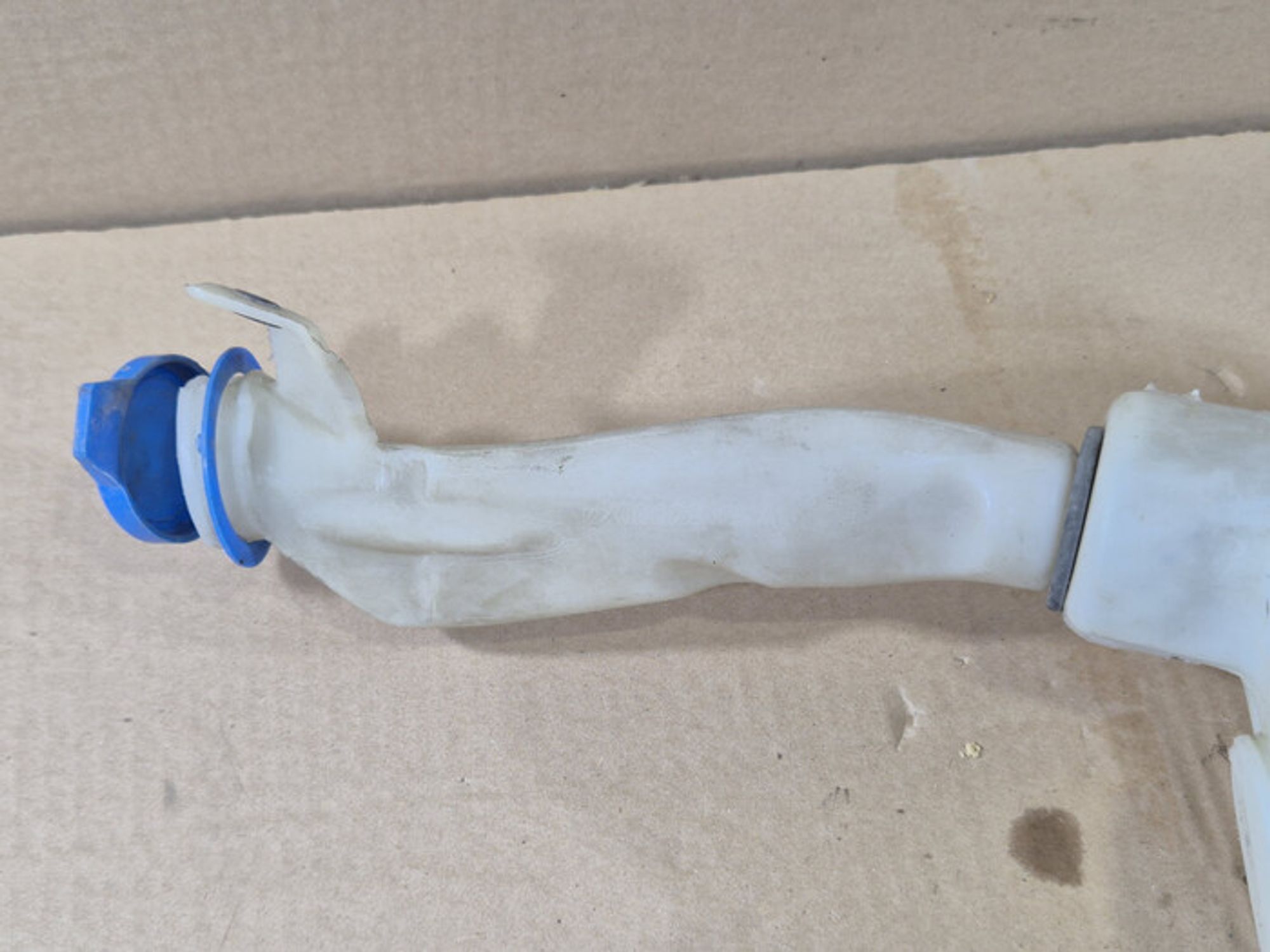 https://ycs.partsauto.market/partsauto-images/thmbs/78ee0fb3787e2dce013ed29fc8a1120c/46f2a4e01a7a56730890f5febf94b2a5/2d9619c6fa3a4e94cfc9ddc1481973aa.jpg