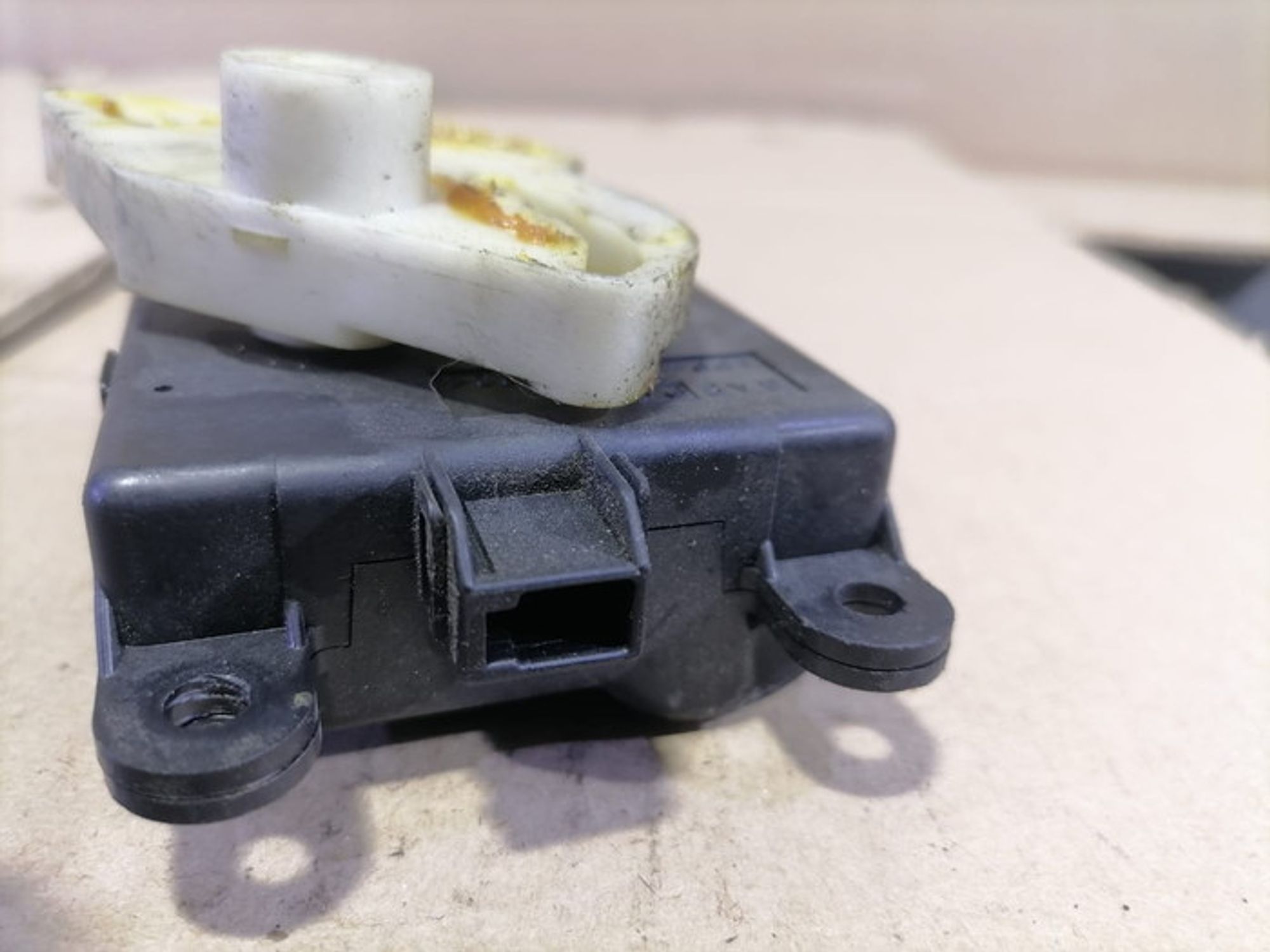 https://ycs.partsauto.market/partsauto-images/thmbs/78ee0fb3787e2dce013ed29fc8a1120c/4ad06734dc31c15cacce43070c088ccc/6c0c776fb6b6f5d64f28dd3a98bcd429.jpg