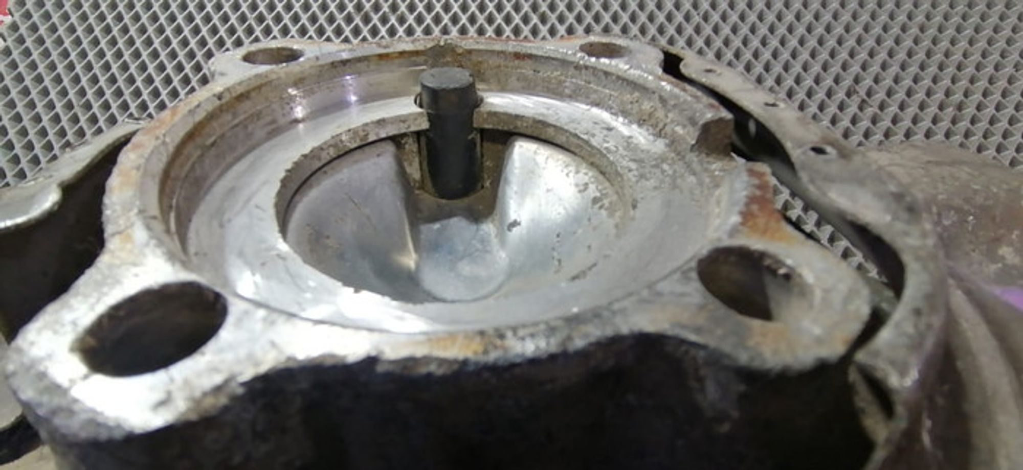 https://ycs.partsauto.market/partsauto-images/thmbs/78ee0fb3787e2dce013ed29fc8a1120c/4bc4d5451adf92efdc41839d4fa8c3f0/78e121f37acfb1ea8f9f9b5888dd0cd6.jpg