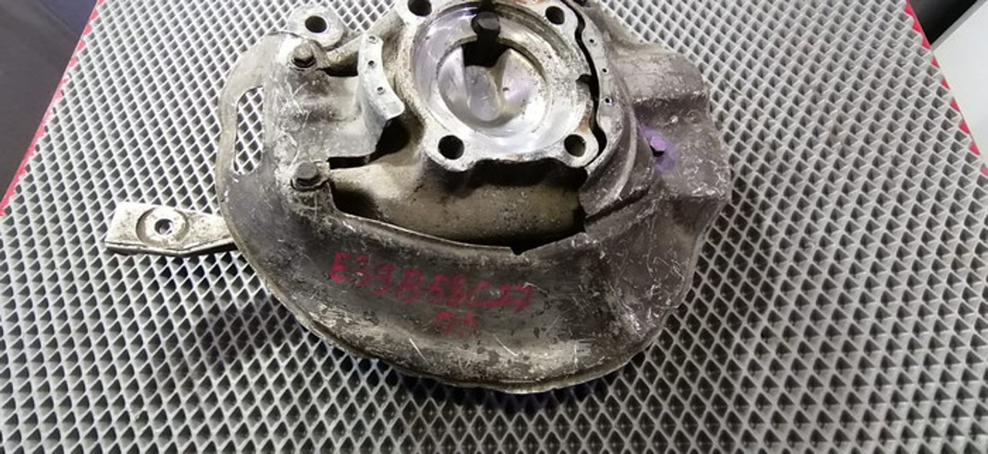 https://ycs.partsauto.market/partsauto-images/thmbs/78ee0fb3787e2dce013ed29fc8a1120c/4bc4d5451adf92efdc41839d4fa8c3f0/c5b6c6602af82dcf68a2f43e66efd8ee.jpg