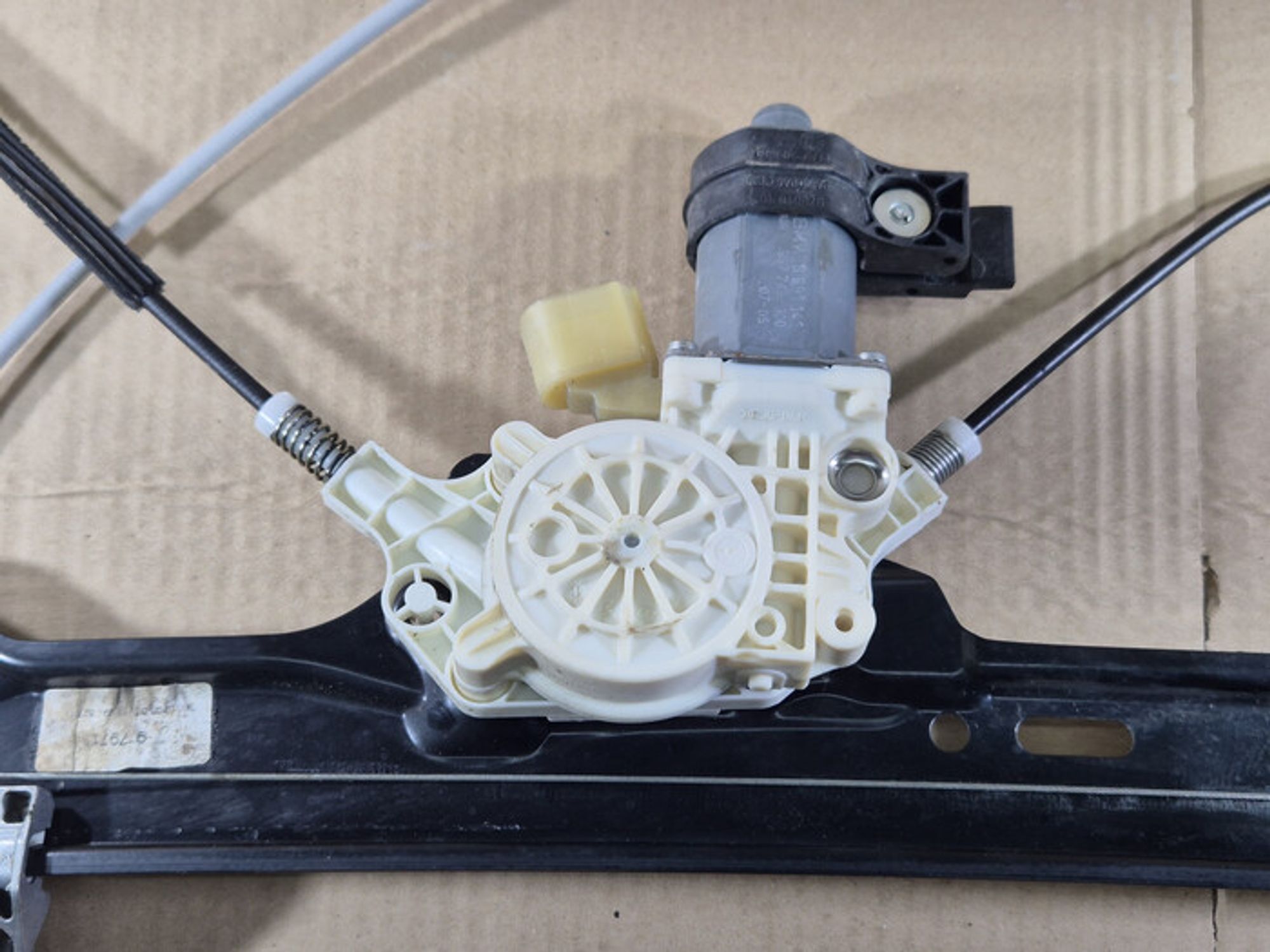 https://ycs.partsauto.market/partsauto-images/thmbs/78ee0fb3787e2dce013ed29fc8a1120c/4c9da3119a10cffd18215c0b0c019d2c/c881e25e39210fb5889075b340657c4f.jpg
