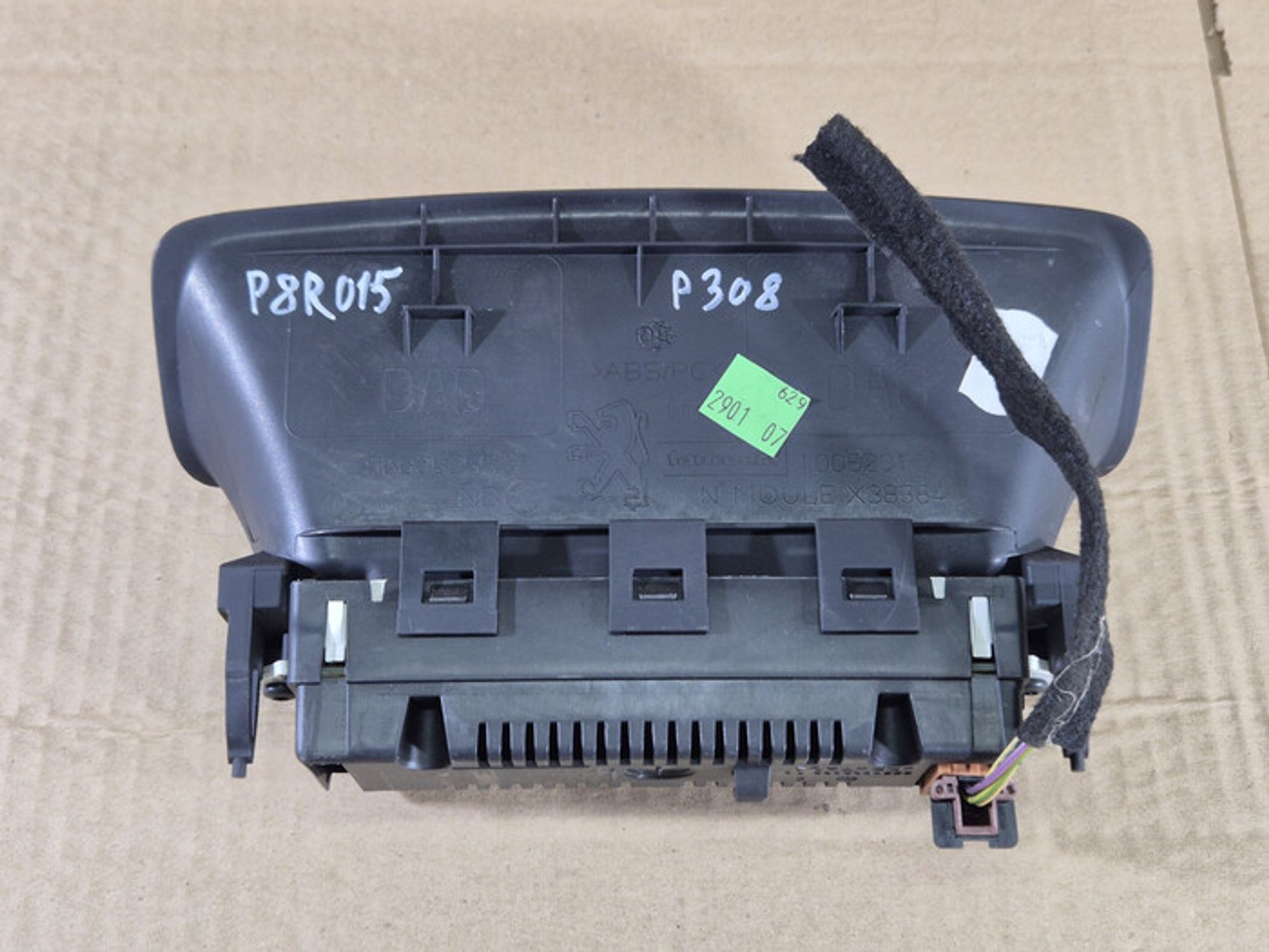 https://ycs.partsauto.market/partsauto-images/thmbs/78ee0fb3787e2dce013ed29fc8a1120c/4db8fe1910936200ab2b467d898cb659/1c8db0787f7a75f095d5a061355382f0.jpg