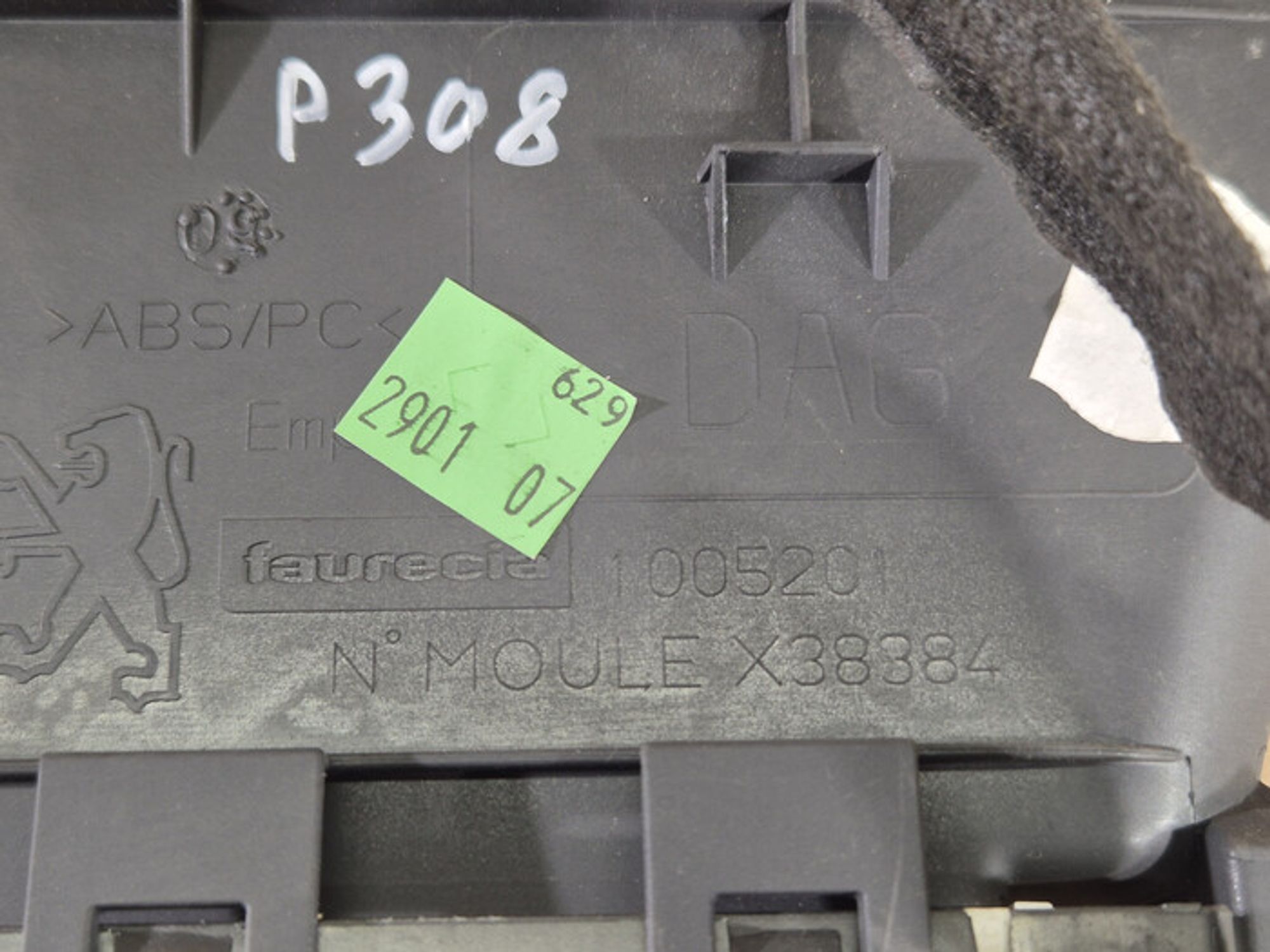 https://ycs.partsauto.market/partsauto-images/thmbs/78ee0fb3787e2dce013ed29fc8a1120c/4db8fe1910936200ab2b467d898cb659/a032954ec0abb4c347f935953cfbf248.jpg