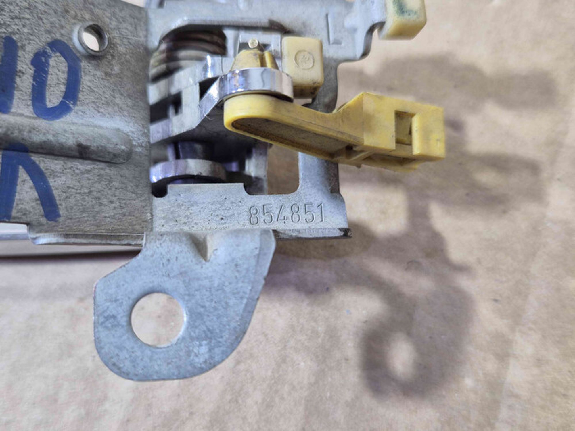 https://ycs.partsauto.market/partsauto-images/thmbs/78ee0fb3787e2dce013ed29fc8a1120c/512f343f5192d56159e60100068192ec/22648c9c15bf3c645a86e8af5d7f436d.jpg