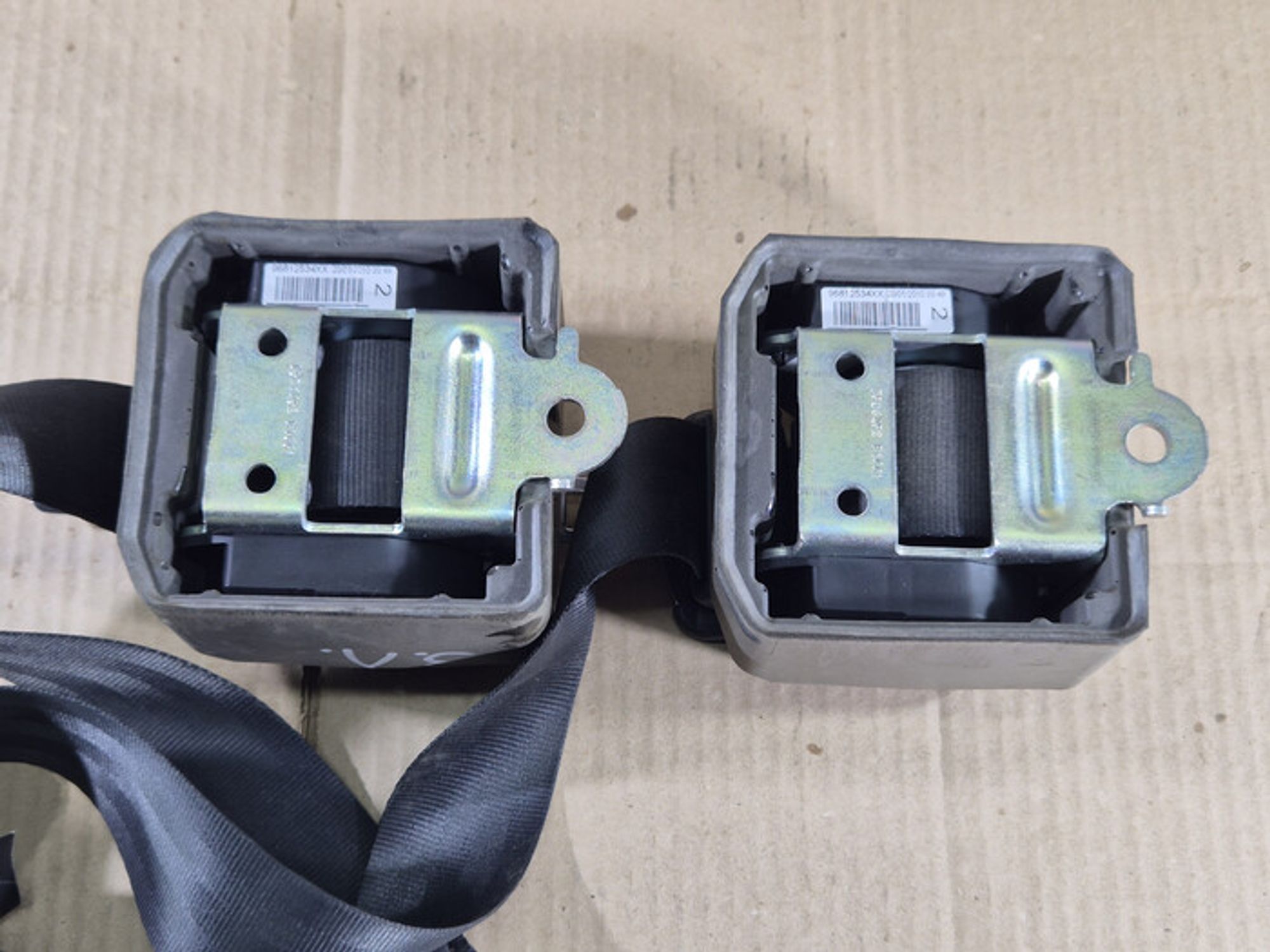 https://ycs.partsauto.market/partsauto-images/thmbs/78ee0fb3787e2dce013ed29fc8a1120c/51e2f3239729bda5aecc146a200de5f0/46c1194bb1f8c8995562f7c9fc3cd1de.jpg