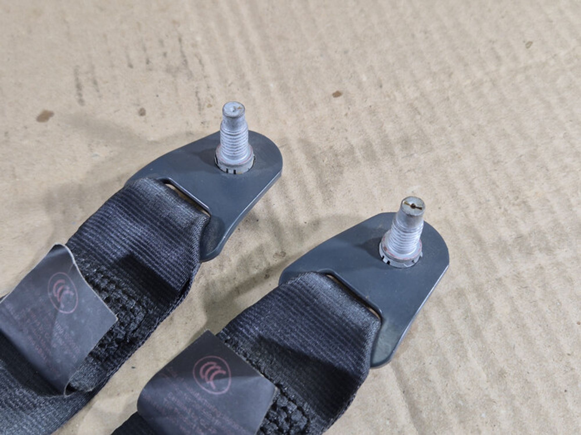 https://ycs.partsauto.market/partsauto-images/thmbs/78ee0fb3787e2dce013ed29fc8a1120c/51e2f3239729bda5aecc146a200de5f0/bbdd92b600eec4945f376a0dbfd76458.jpg