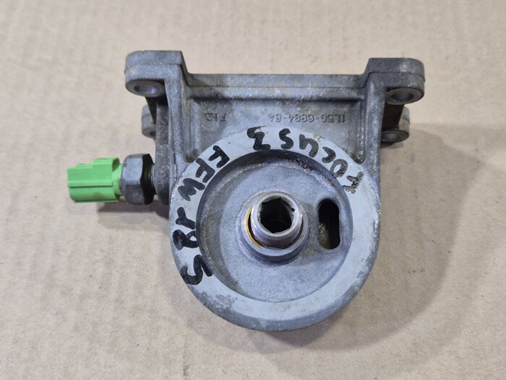 https://ycs.partsauto.market/partsauto-images/thmbs/78ee0fb3787e2dce013ed29fc8a1120c/53d24f97866c4dc700c49ceaadc5772a/581a283aca1417f4e2d424305a041cee.jpg