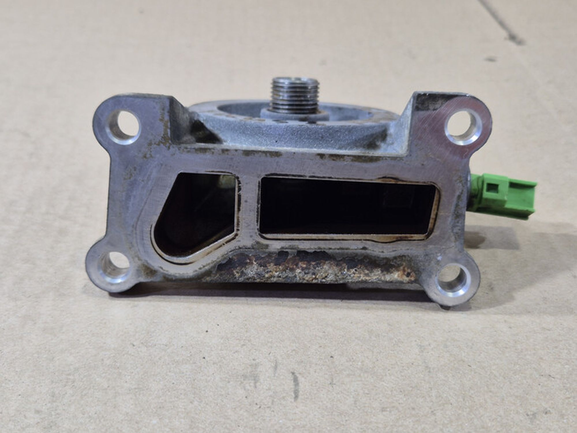 https://ycs.partsauto.market/partsauto-images/thmbs/78ee0fb3787e2dce013ed29fc8a1120c/53d24f97866c4dc700c49ceaadc5772a/865db96a216d0c911f5027dd2e636bdb.jpg