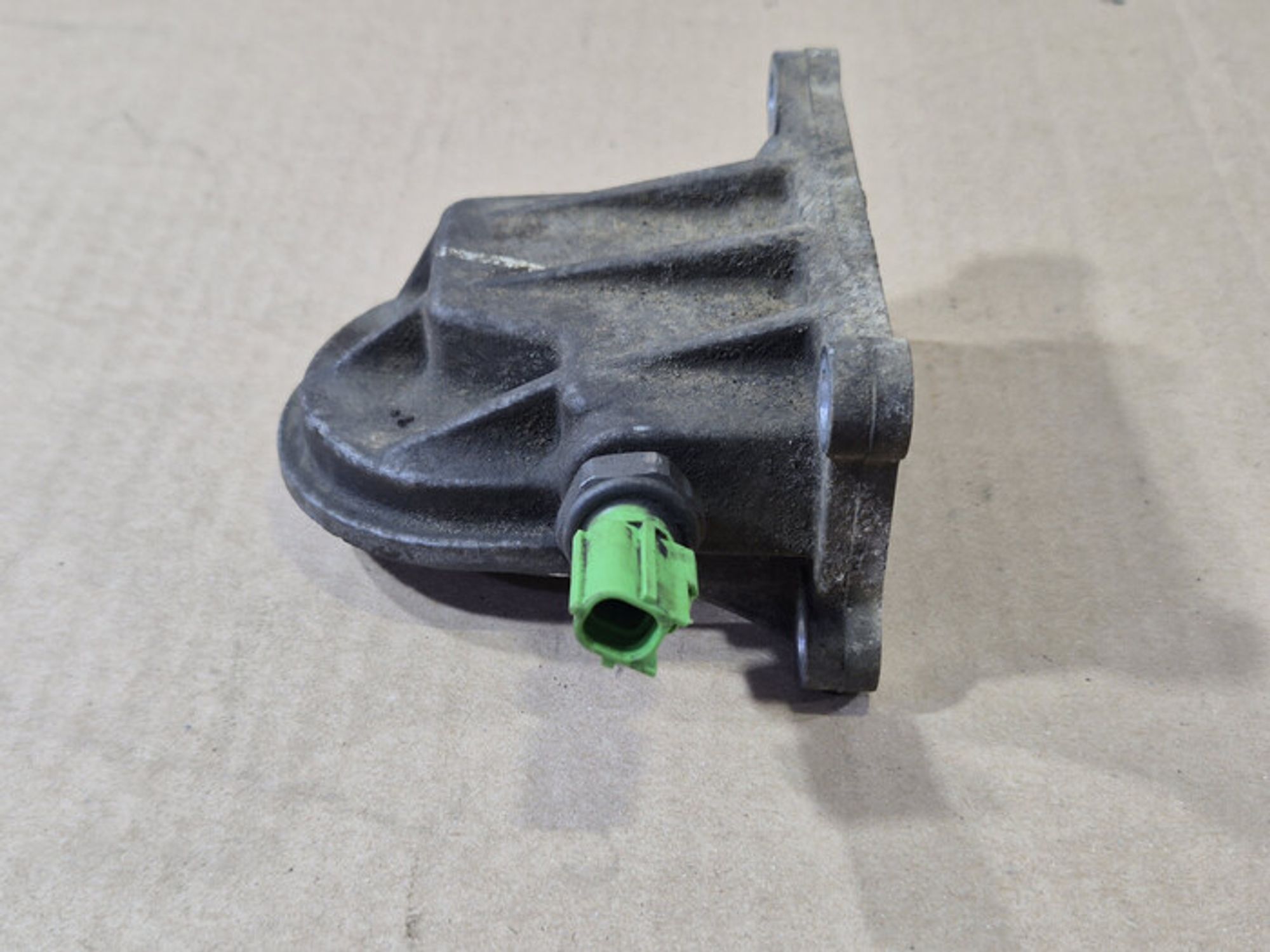 https://ycs.partsauto.market/partsauto-images/thmbs/78ee0fb3787e2dce013ed29fc8a1120c/53d24f97866c4dc700c49ceaadc5772a/af48ab479ccd4f99a528d371e2a30adf.jpg