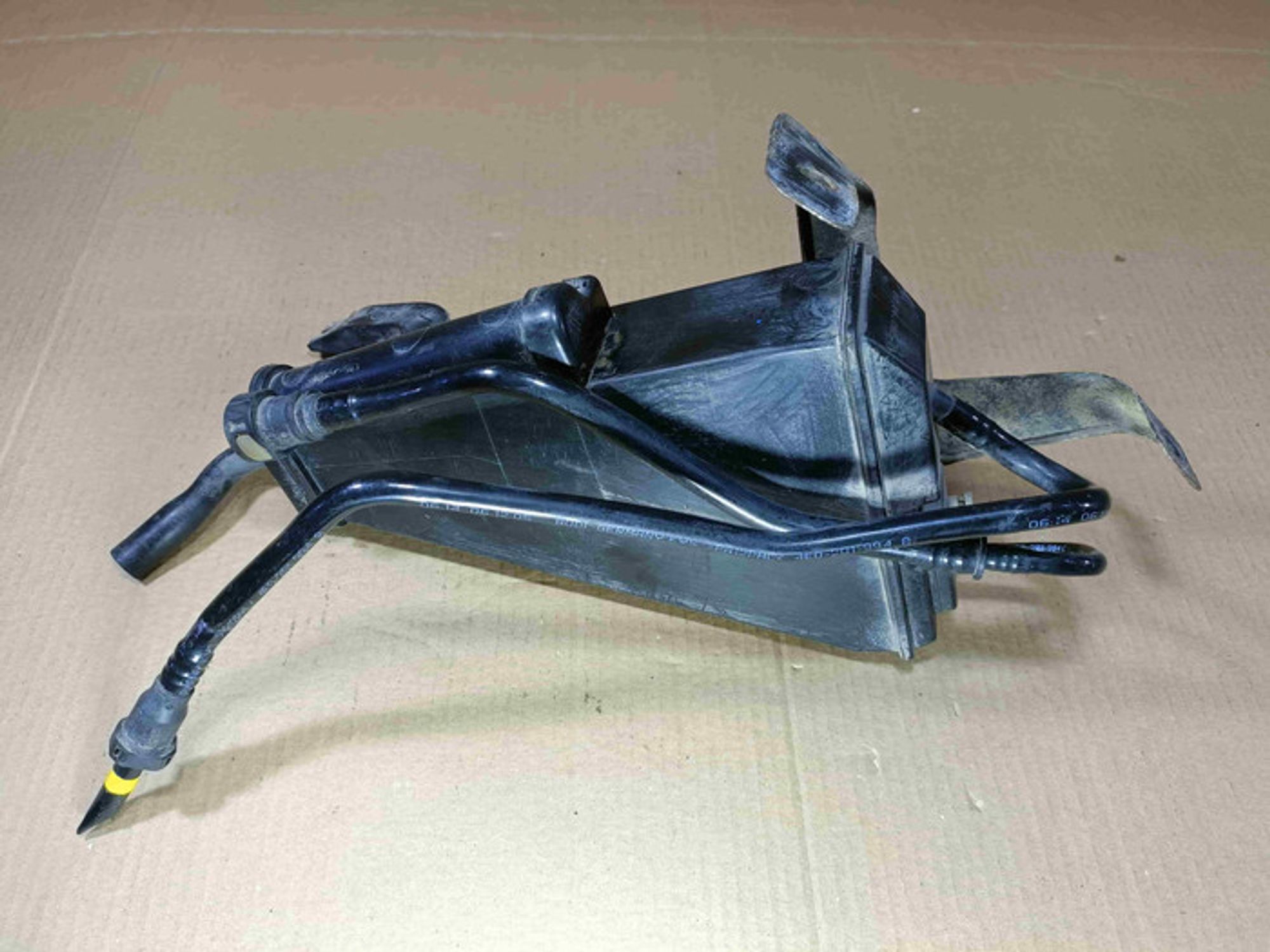https://ycs.partsauto.market/partsauto-images/thmbs/78ee0fb3787e2dce013ed29fc8a1120c/54d0e2e9779d1ca562b2afb50f73aa9b/d458ea37345de81f40bd54c327248537.jpg