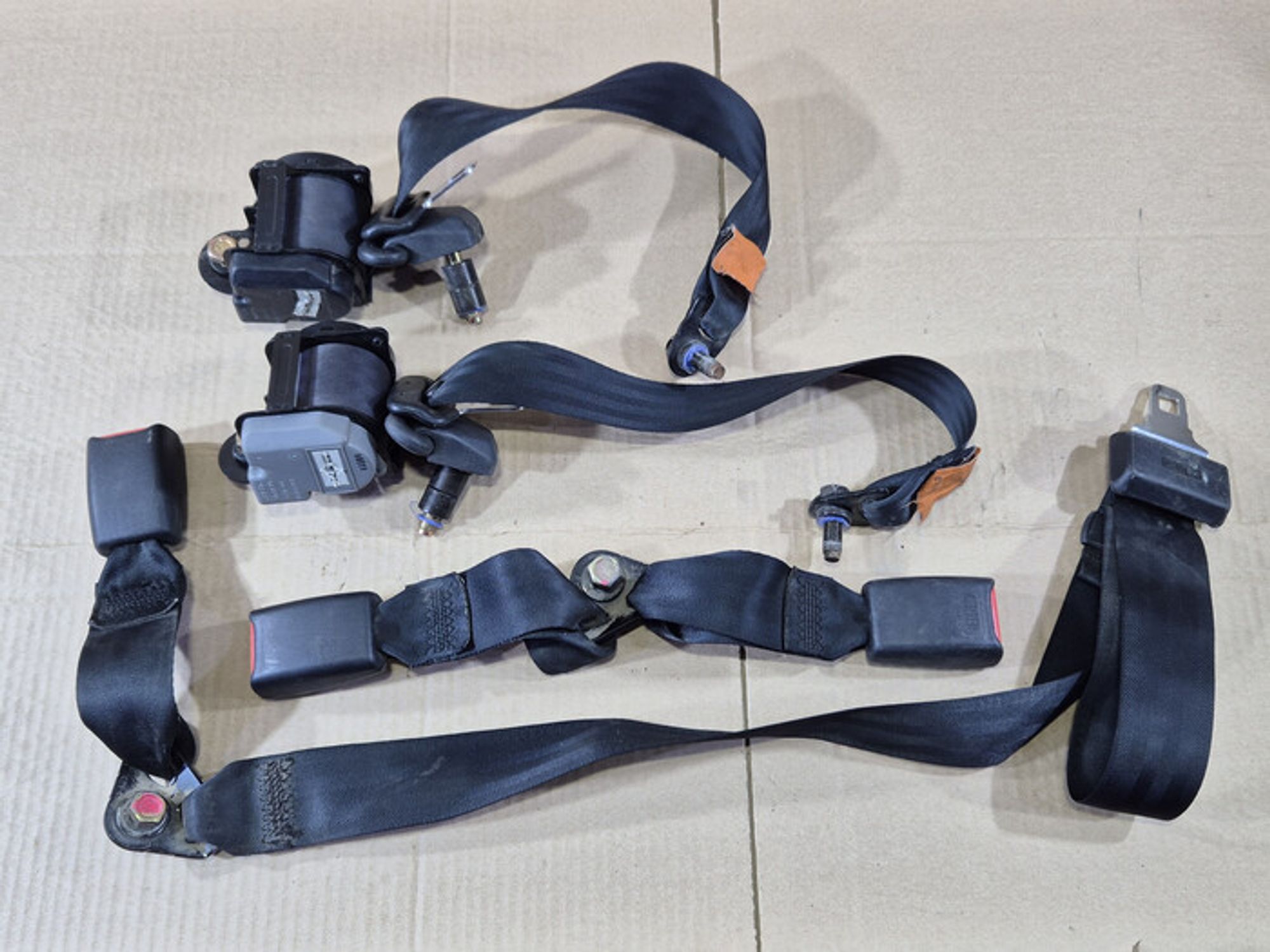 https://ycs.partsauto.market/partsauto-images/thmbs/78ee0fb3787e2dce013ed29fc8a1120c/5589b69496909ef58dd3ab07cf47e65e/a869273482ec8ce884b7e7668a15344a.jpg