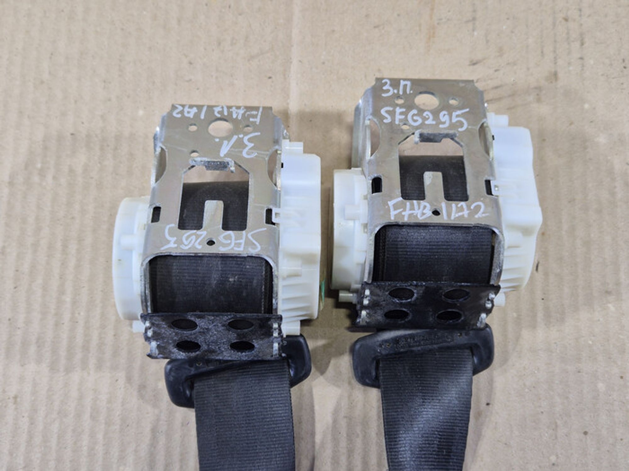 https://ycs.partsauto.market/partsauto-images/thmbs/78ee0fb3787e2dce013ed29fc8a1120c/561cc6c4c2b301d166d733674fe6f64a/6b7b98a6614bf08d32b7d2ff983f3e98.jpg