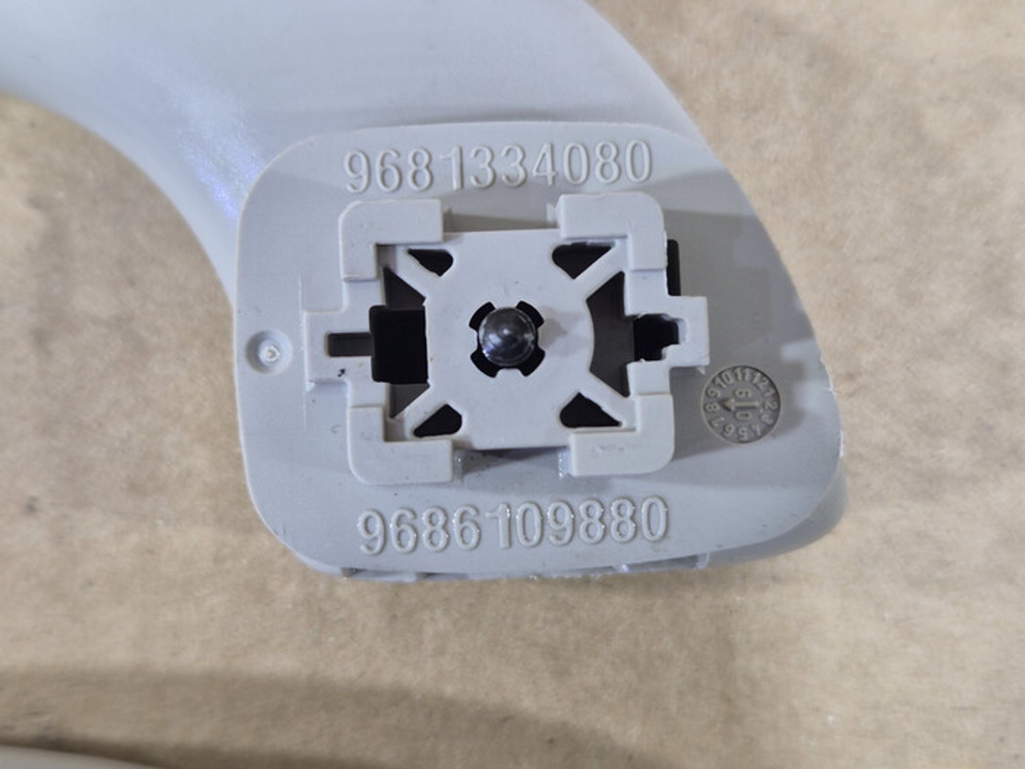 https://ycs.partsauto.market/partsauto-images/thmbs/78ee0fb3787e2dce013ed29fc8a1120c/585080903e4cb43041441a57338345b1/c6d35af5be03824ebf193ea5480e0953.jpg