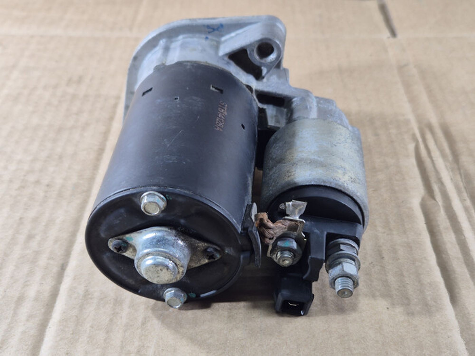 https://ycs.partsauto.market/partsauto-images/thmbs/78ee0fb3787e2dce013ed29fc8a1120c/59136f0d5df96a2a8ec396eebfdb00d9/54e178a1d1f3257474d4668df04c9da2.jpg