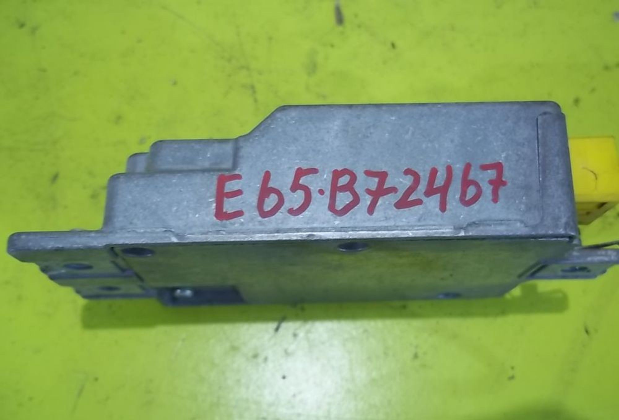 https://ycs.partsauto.market/partsauto-images/thmbs/78ee0fb3787e2dce013ed29fc8a1120c/59faeaad557ea22487dacea3ab17d752/6fde2c5a4d04e21774d341a363b0c624.jpg