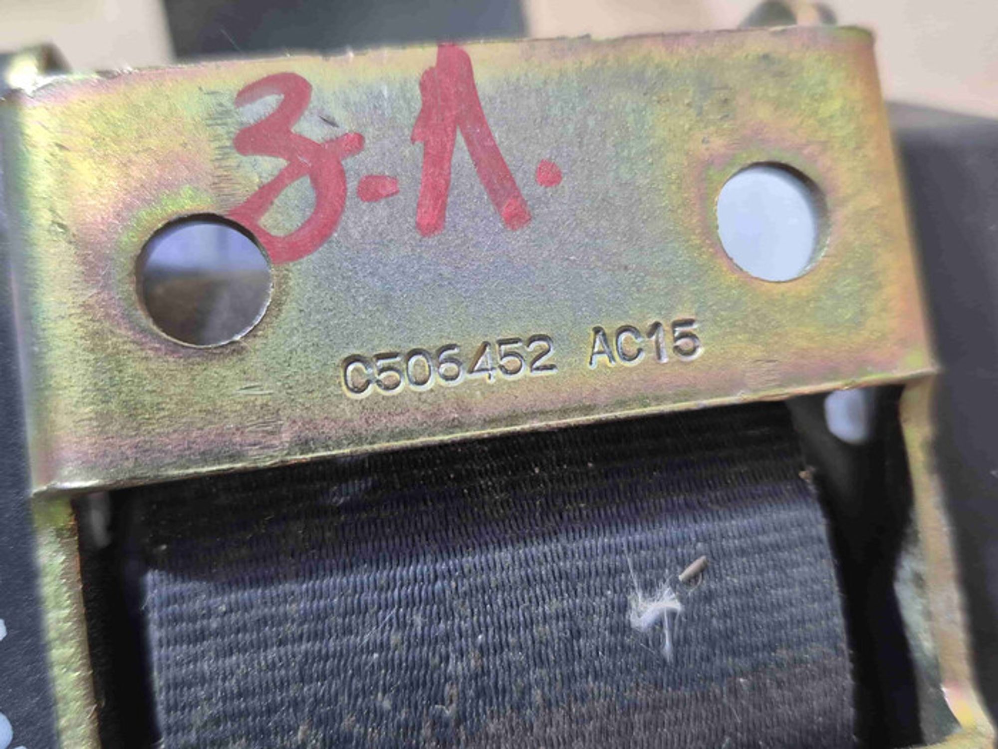 https://ycs.partsauto.market/partsauto-images/thmbs/78ee0fb3787e2dce013ed29fc8a1120c/5bfa87046d7461be405004abc1e4d1f9/b3b316fe2d170df0a6b06dd4a9562204.jpg