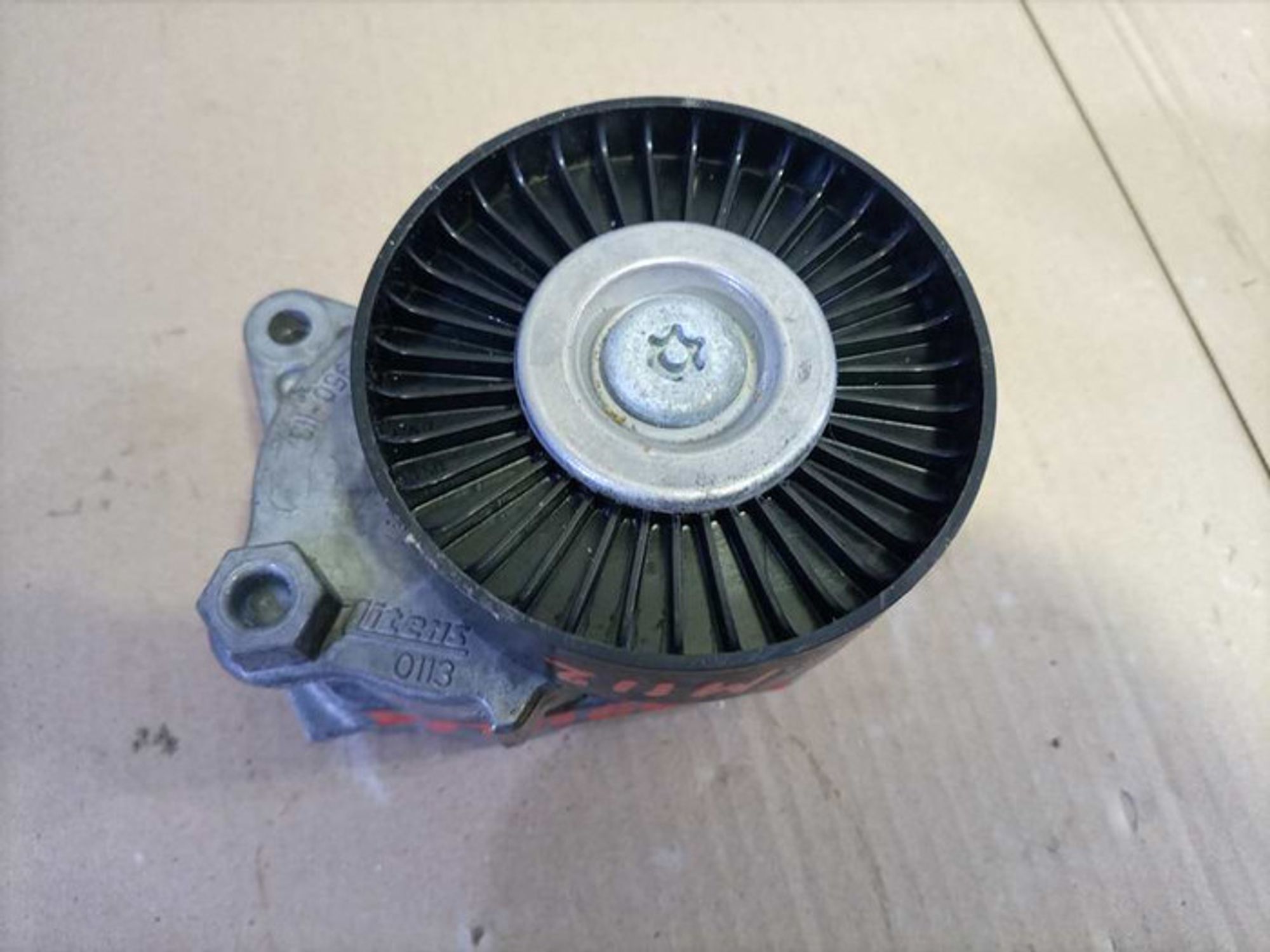 https://ycs.partsauto.market/partsauto-images/thmbs/78ee0fb3787e2dce013ed29fc8a1120c/5d9b974cebca16ba8fa7016e1bfccfd1/42f19f7740ed5d04b05b89a5e606e50f.jpg