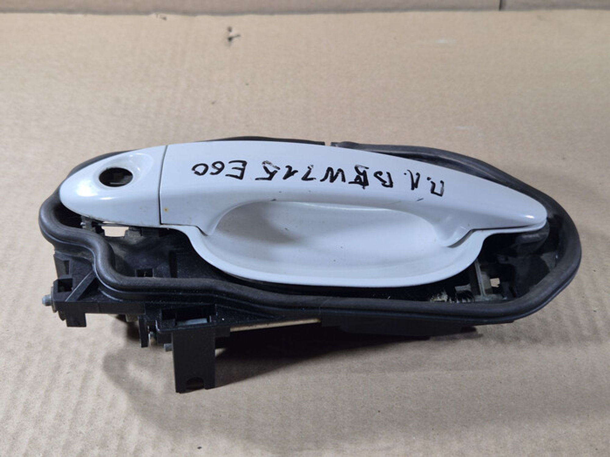 https://ycs.partsauto.market/partsauto-images/thmbs/78ee0fb3787e2dce013ed29fc8a1120c/5dab07dca2e89017a6f9d86717842e80/8bd599a16bb0699a524d0e25cf192fb9.jpg