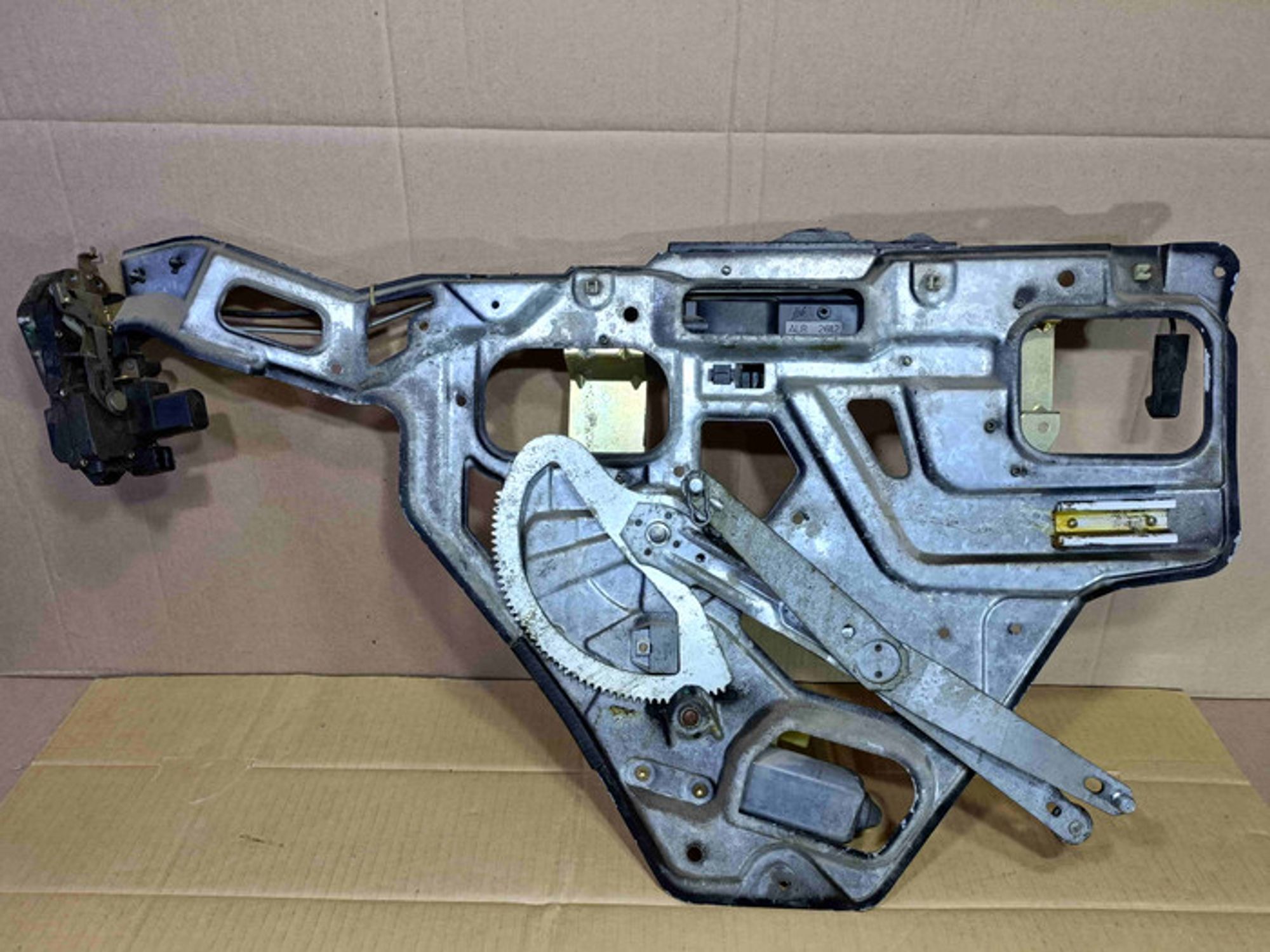 https://ycs.partsauto.market/partsauto-images/thmbs/78ee0fb3787e2dce013ed29fc8a1120c/5e7c02ea1df32ee136c1fde7bba26b36/2dd97032c46540ed9cd58ea778ac216a.jpg