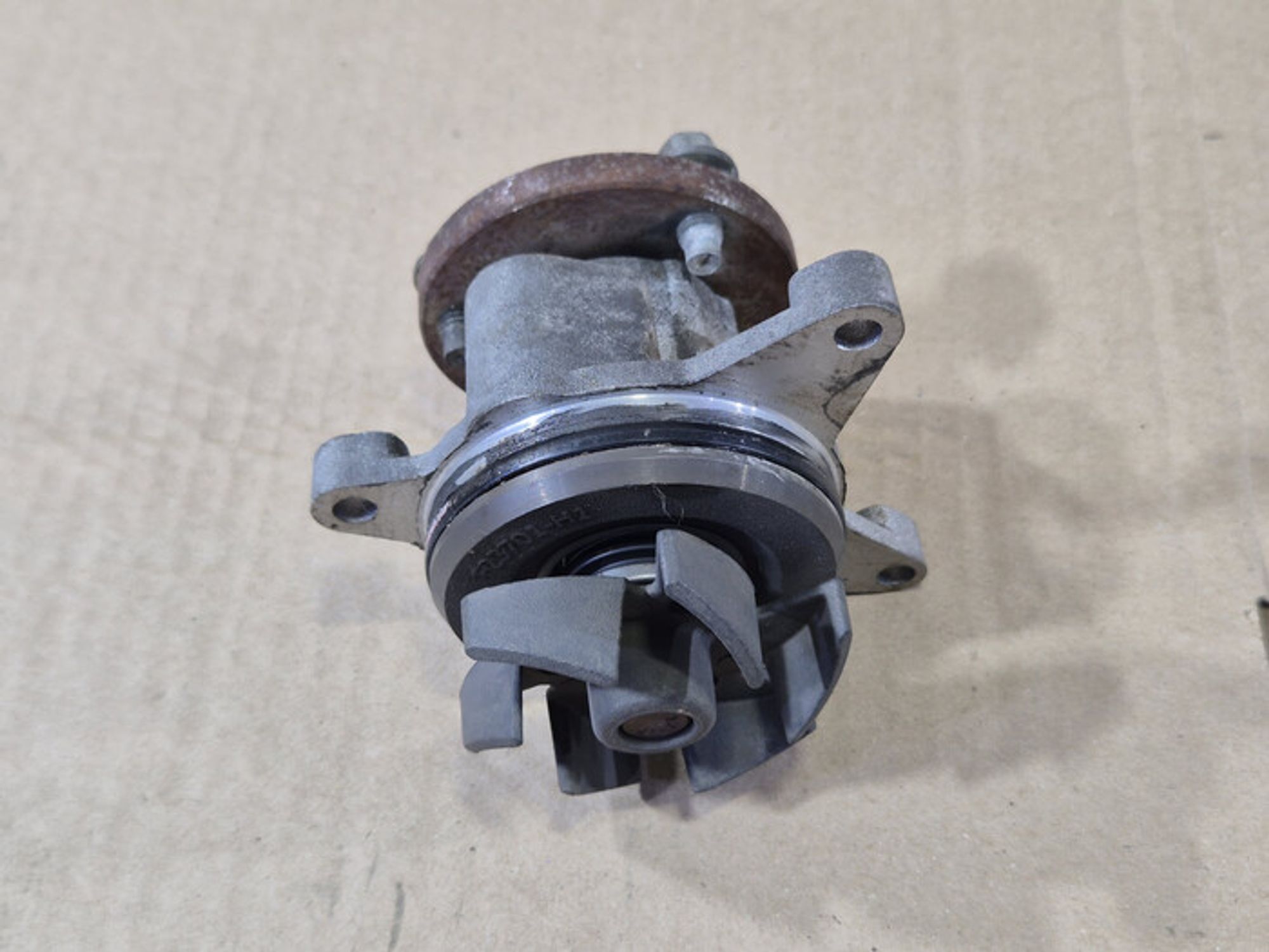 https://ycs.partsauto.market/partsauto-images/thmbs/78ee0fb3787e2dce013ed29fc8a1120c/61bf52b5ef5b83c2fd4755d3a584e70e/7bbb6403951ea6b85a768730cd510d03.jpg