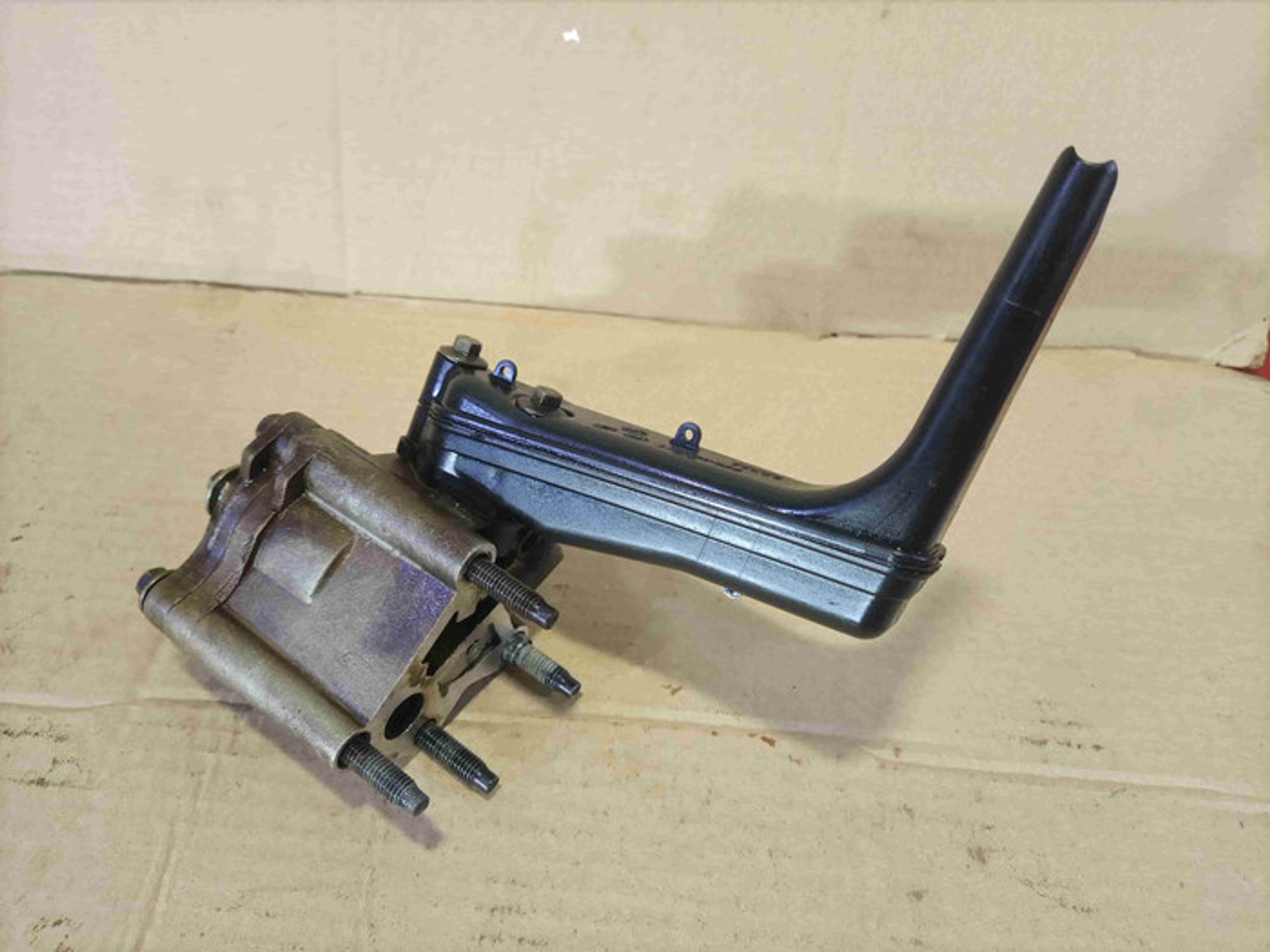 https://ycs.partsauto.market/partsauto-images/thmbs/78ee0fb3787e2dce013ed29fc8a1120c/6389bc7e04bbb3b1eec28c5527904bc3/63222ec55015774985c30f292e3cf709.jpg