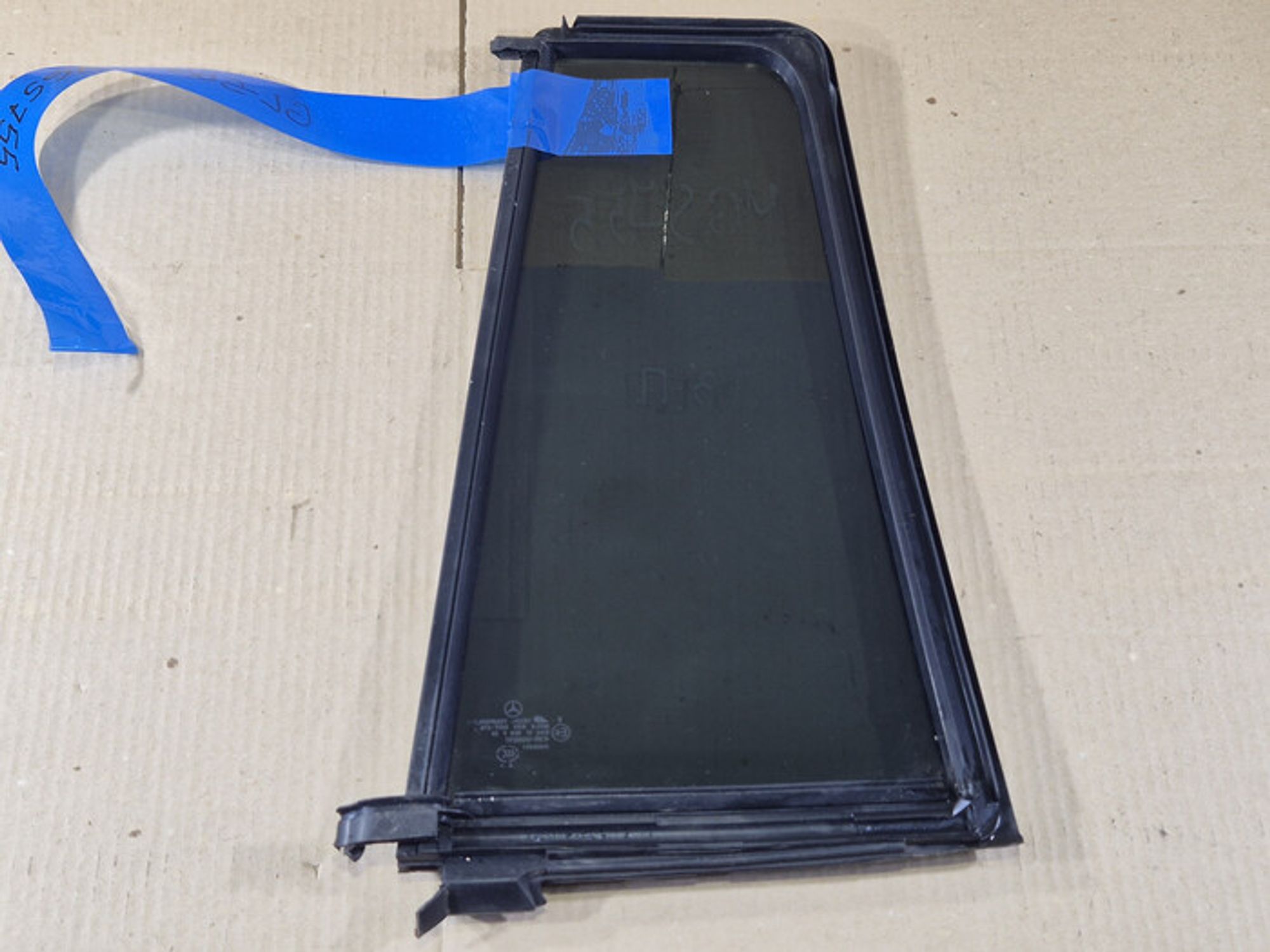 https://ycs.partsauto.market/partsauto-images/thmbs/78ee0fb3787e2dce013ed29fc8a1120c/64330cfd7683e166b3eab5326ee31d53/abfd460c72fd51fe8e398f2f37c33d8b.jpg