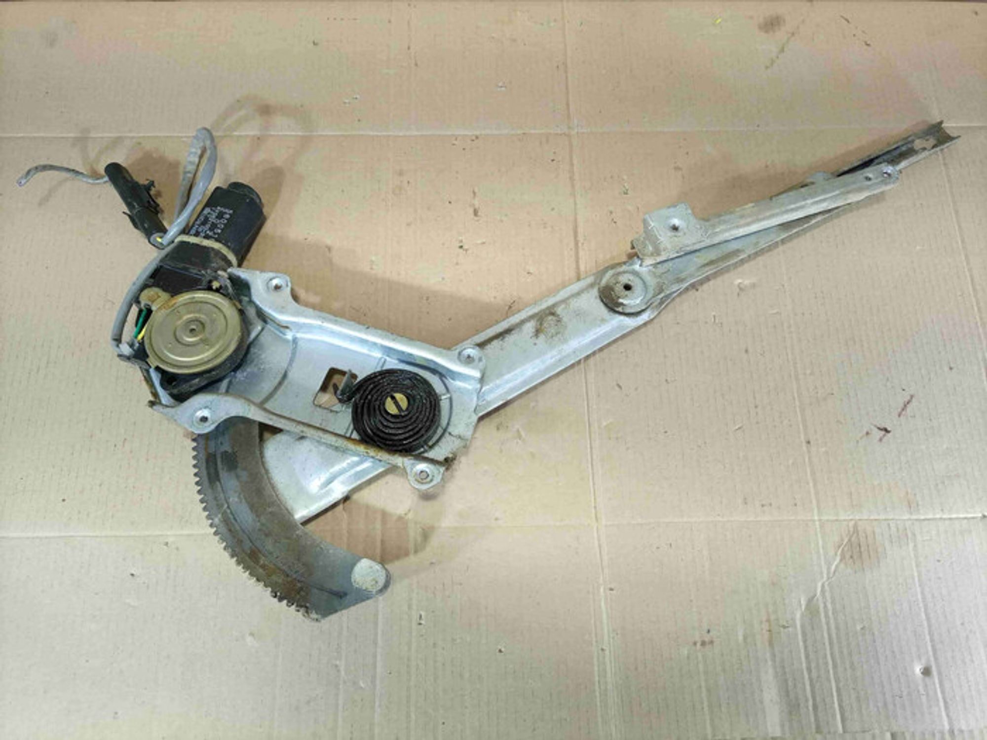 https://ycs.partsauto.market/partsauto-images/thmbs/78ee0fb3787e2dce013ed29fc8a1120c/6469d5bf3a3d74eb1d8bd5ca2416a1a2/7f211502cf631c74c42663f8ee550696.jpg