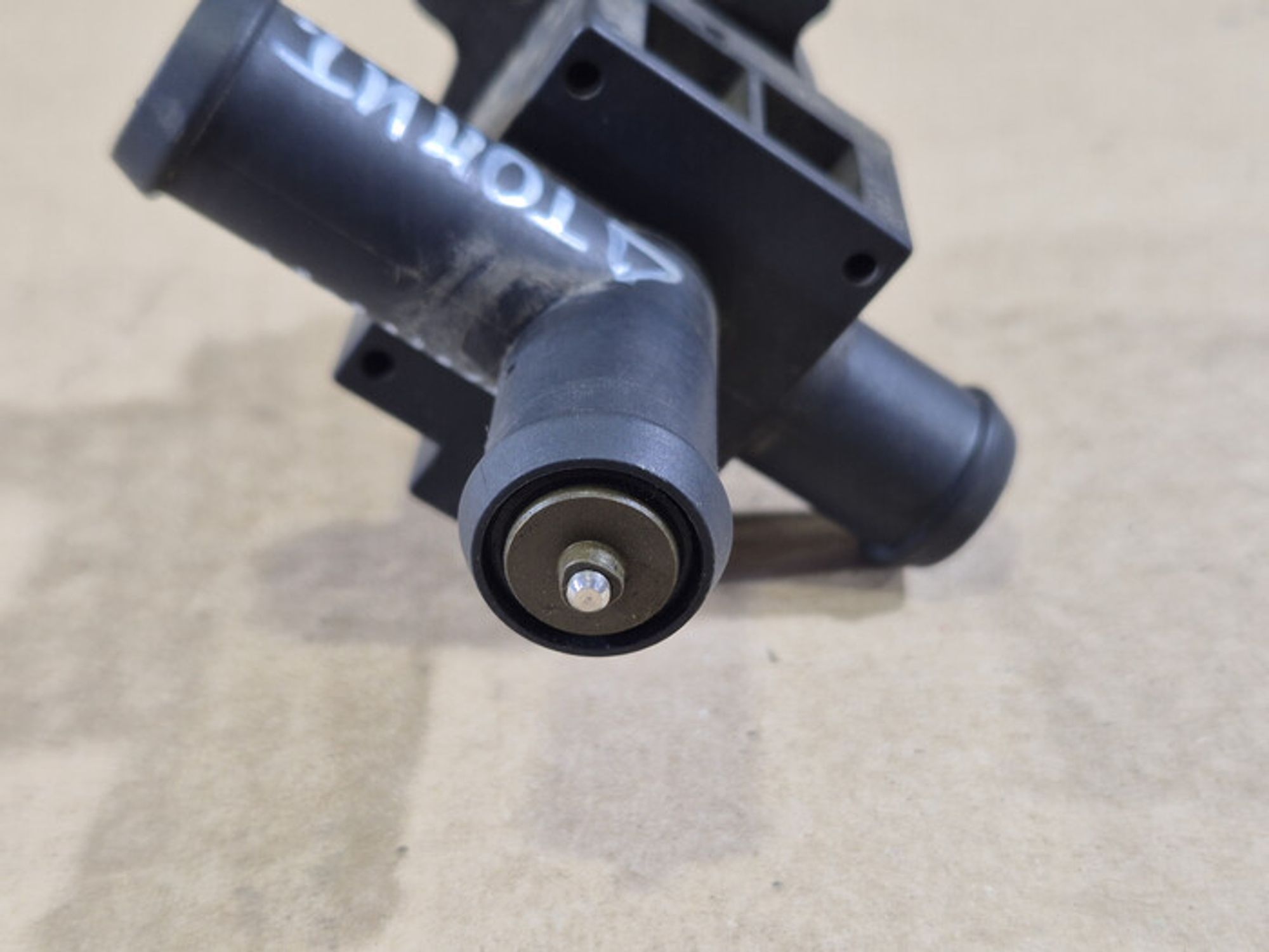 https://ycs.partsauto.market/partsauto-images/thmbs/78ee0fb3787e2dce013ed29fc8a1120c/6476a9e9b2ce5ebe391dc27f3a9c7ce9/2a4622e9f363e62d14b475e06dc7ab1e.jpg
