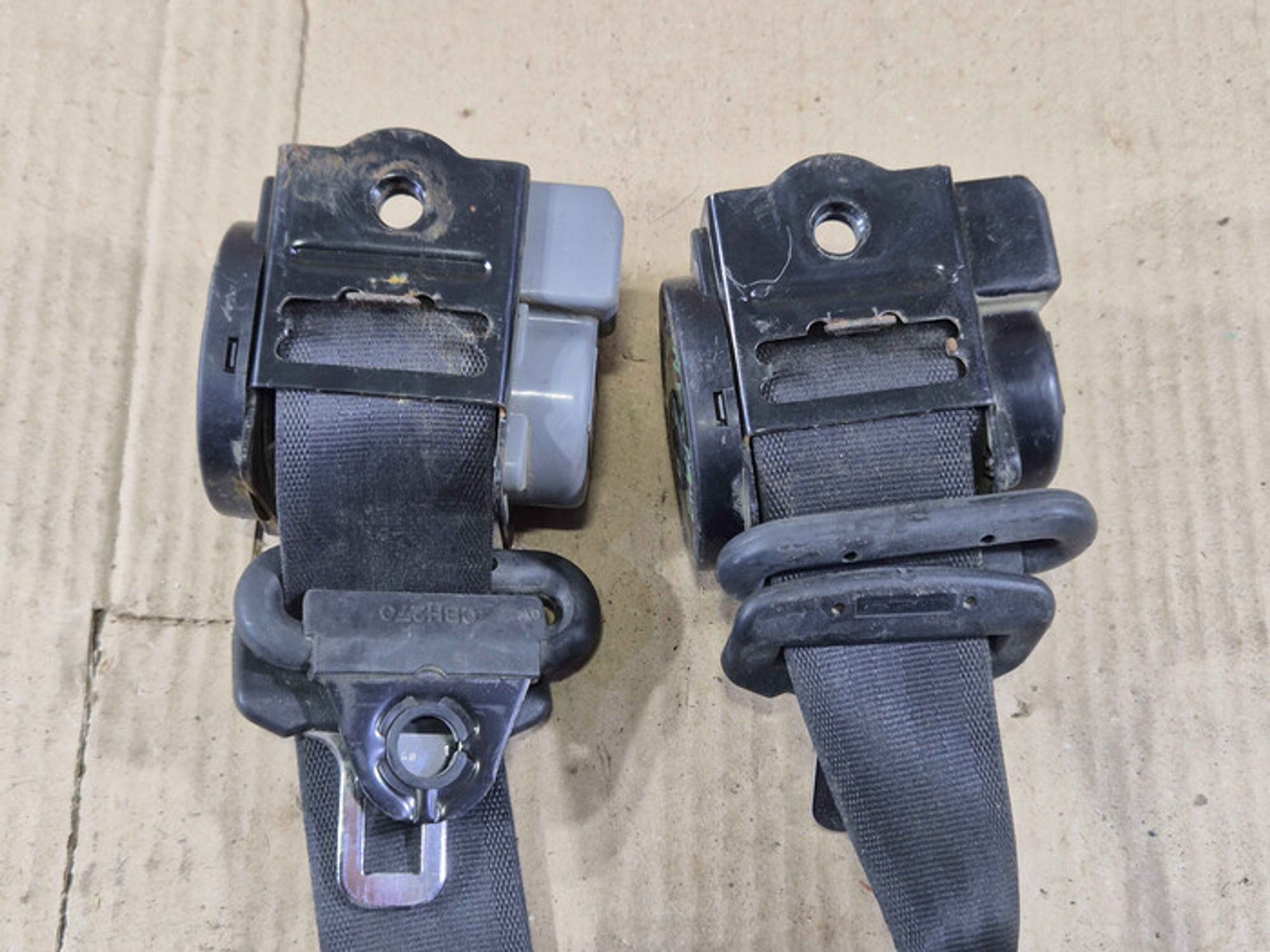 https://ycs.partsauto.market/partsauto-images/thmbs/78ee0fb3787e2dce013ed29fc8a1120c/649cc80a6e009cbb55f0b71385d67b23/9657303bdb0ec03e2895b130261b8793.jpg