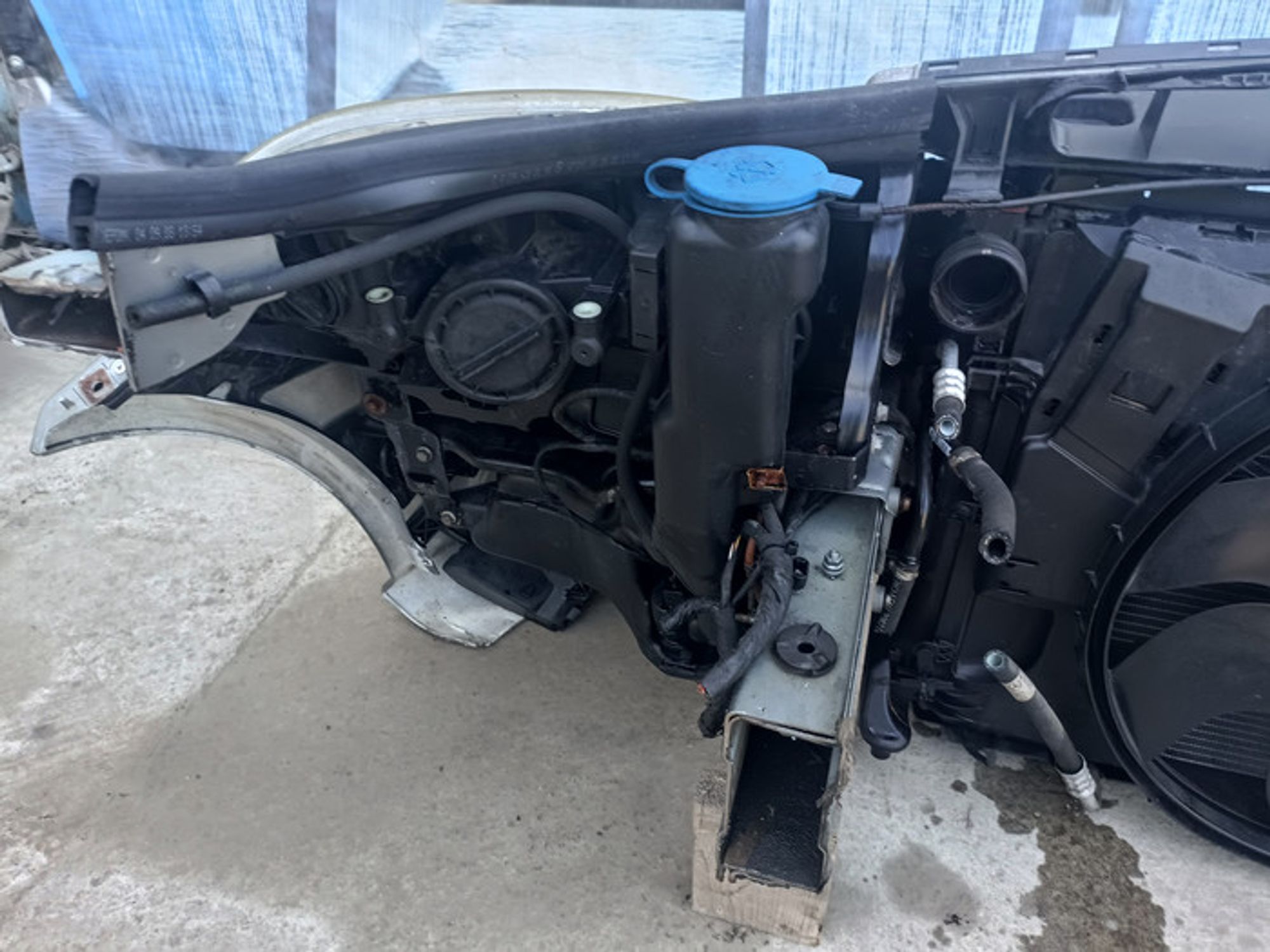 https://ycs.partsauto.market/partsauto-images/thmbs/78ee0fb3787e2dce013ed29fc8a1120c/64fff1a43f97124037756f47d2a29d19/05a524b539fc1c7260f8988efdf2820d.jpg