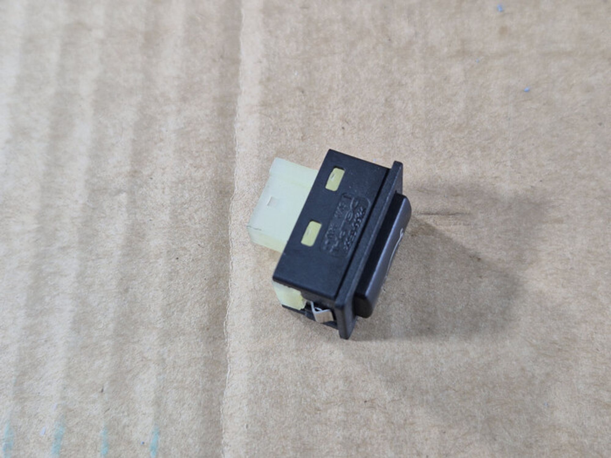 https://ycs.partsauto.market/partsauto-images/thmbs/78ee0fb3787e2dce013ed29fc8a1120c/65837cbc852e62da3518b546c1a736f2/e903f240da287d2c04d226a0b58d3e68.jpg