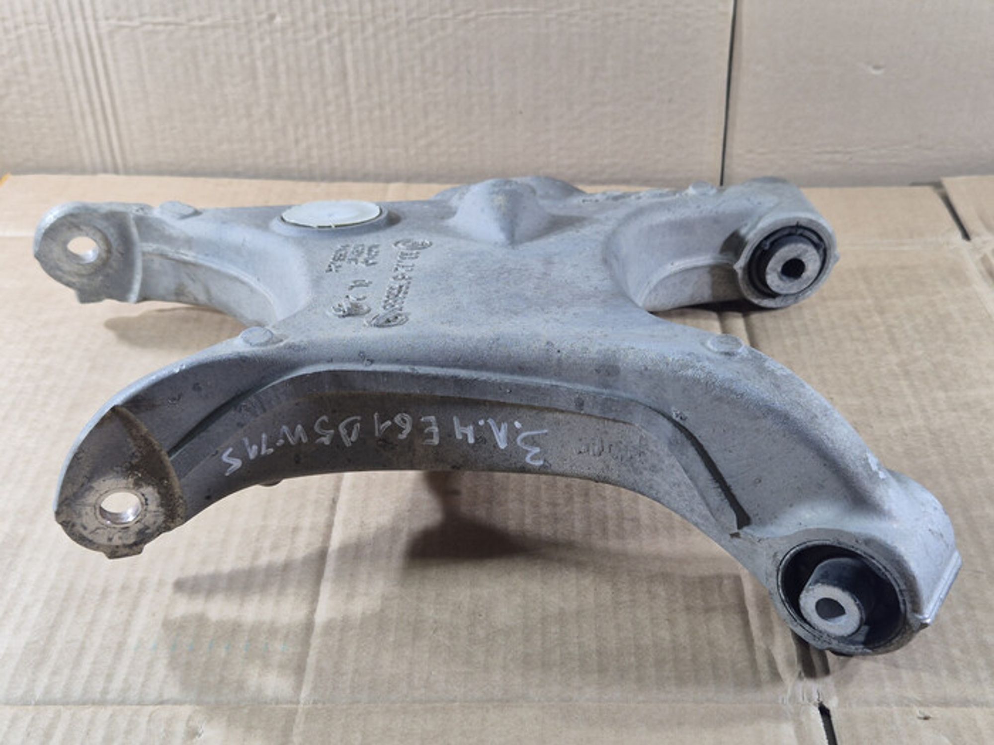 https://ycs.partsauto.market/partsauto-images/thmbs/78ee0fb3787e2dce013ed29fc8a1120c/6638bcfd8a303f3941737b28282babe4/1b519c0c7f0168ac5a6ab2a25a956b56.jpg