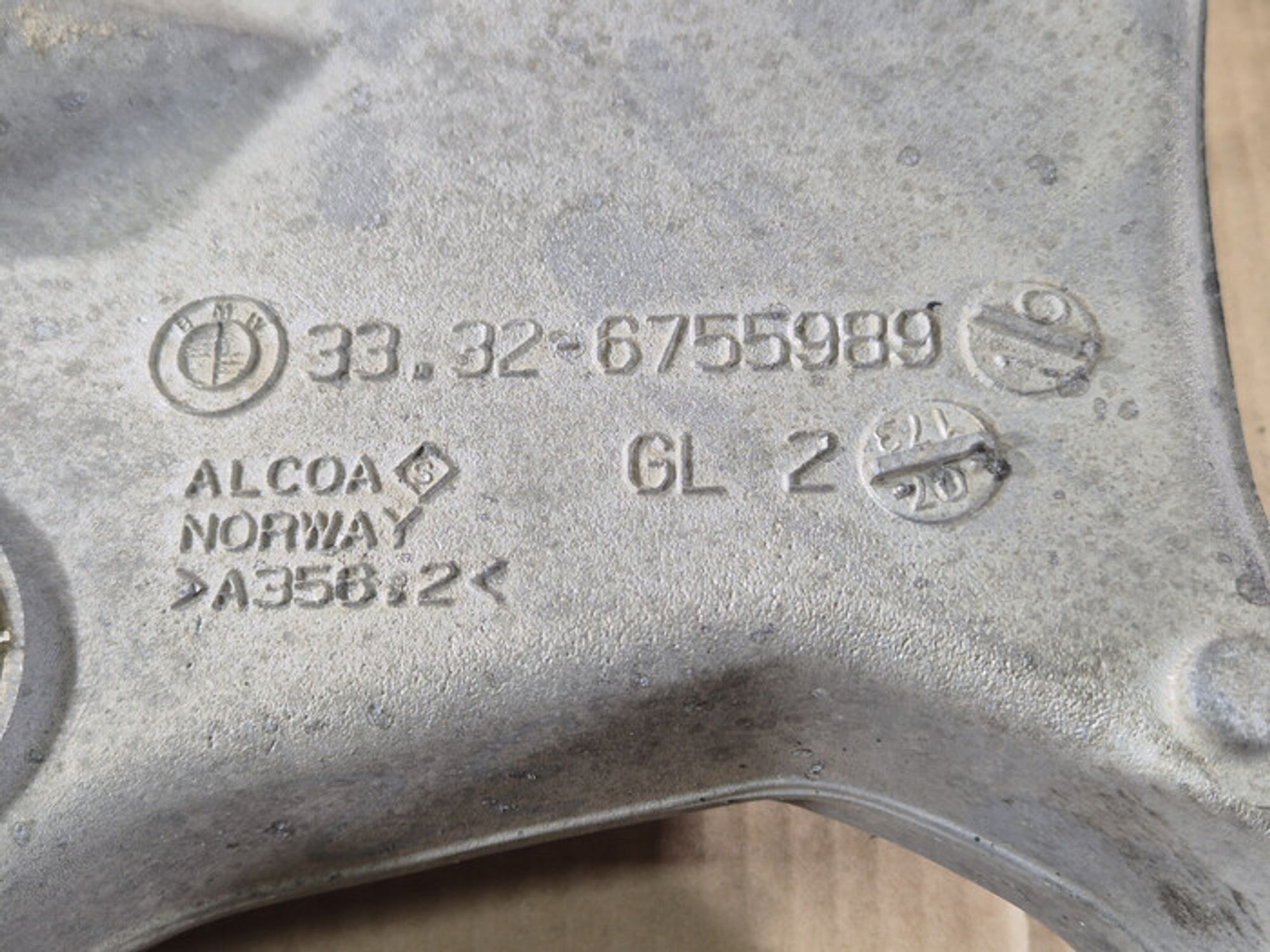 https://ycs.partsauto.market/partsauto-images/thmbs/78ee0fb3787e2dce013ed29fc8a1120c/6638bcfd8a303f3941737b28282babe4/60395df883c780bc9a1b57a5ba879714.jpg