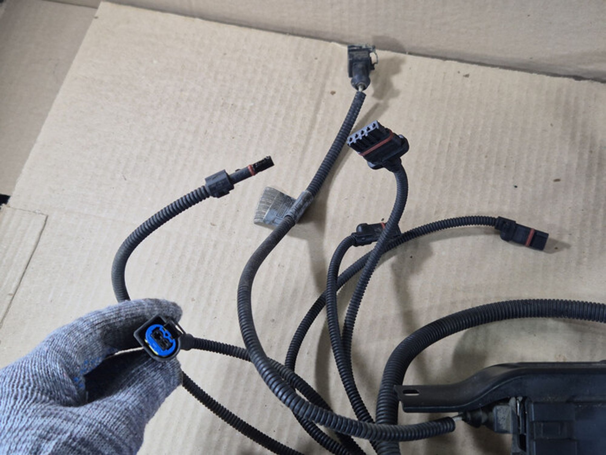 https://ycs.partsauto.market/partsauto-images/thmbs/78ee0fb3787e2dce013ed29fc8a1120c/666fd1636d3f5f1e22ba28423259c5d5/767b363252a21d6a0e575dd39c500e73.jpg