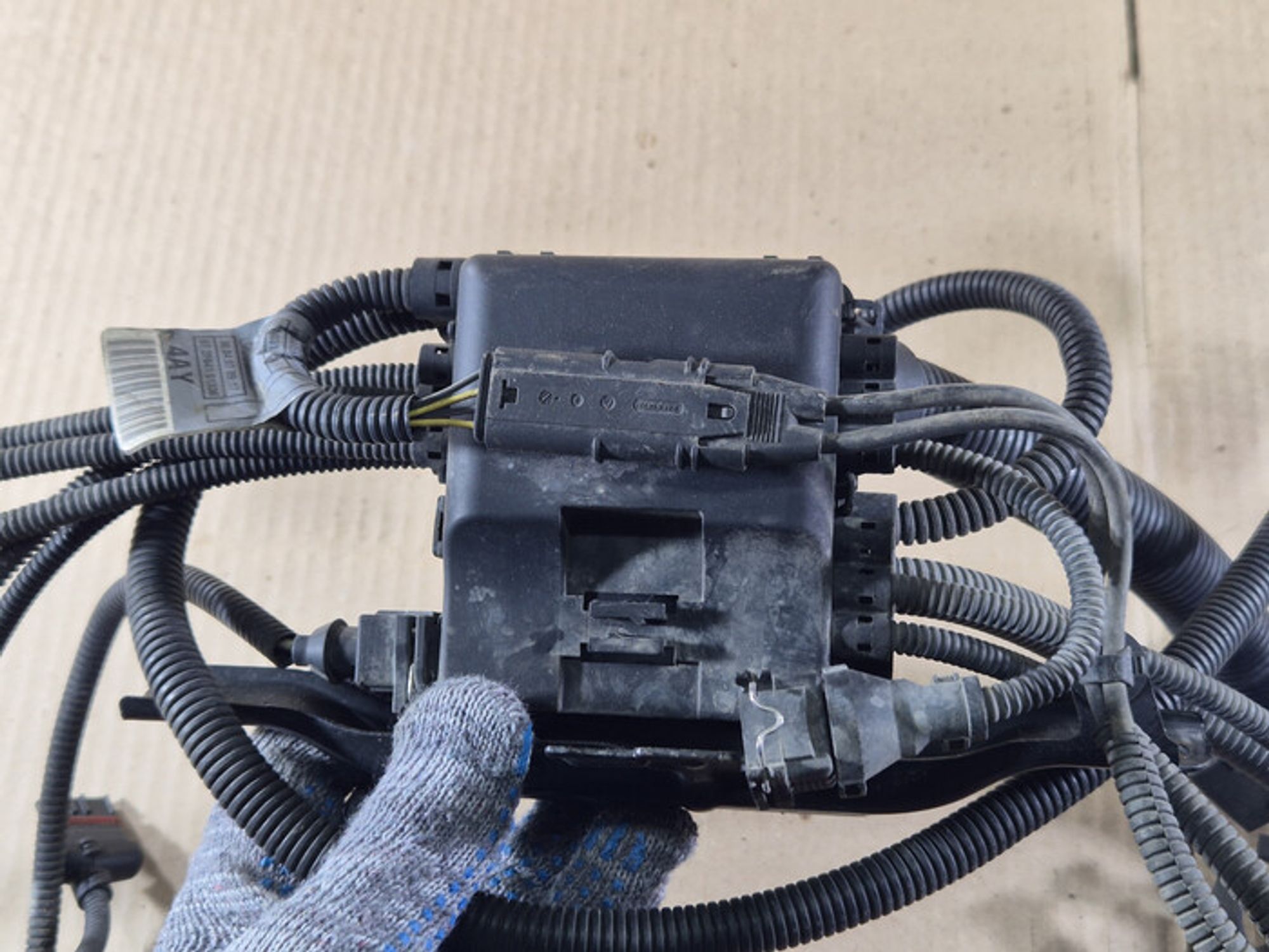 https://ycs.partsauto.market/partsauto-images/thmbs/78ee0fb3787e2dce013ed29fc8a1120c/666fd1636d3f5f1e22ba28423259c5d5/8af202e2a5457681fddc0edaf355b366.jpg