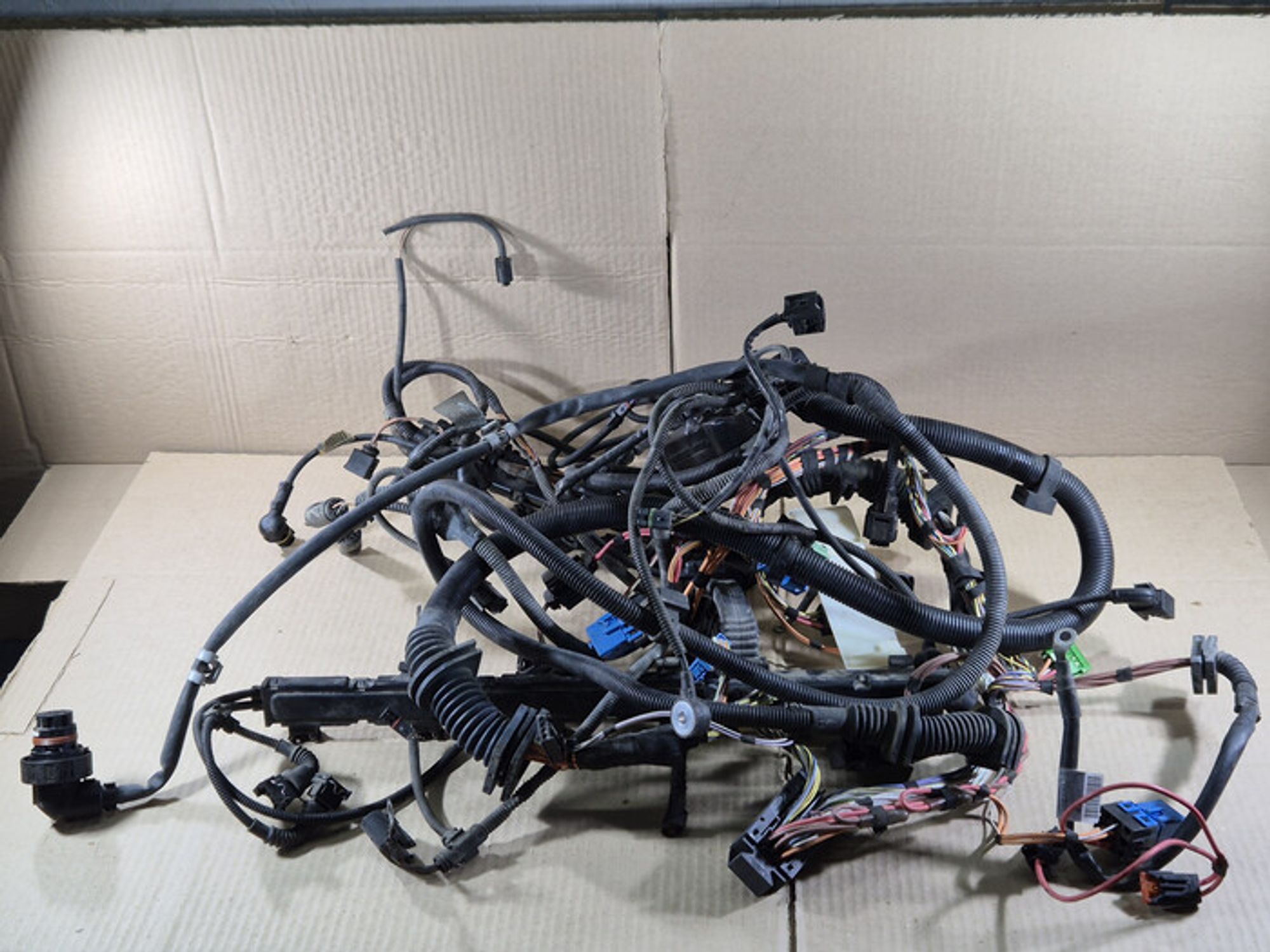 https://ycs.partsauto.market/partsauto-images/thmbs/78ee0fb3787e2dce013ed29fc8a1120c/666fd1636d3f5f1e22ba28423259c5d5/9ad29f28073f8039cbb5b95244204a10.jpg