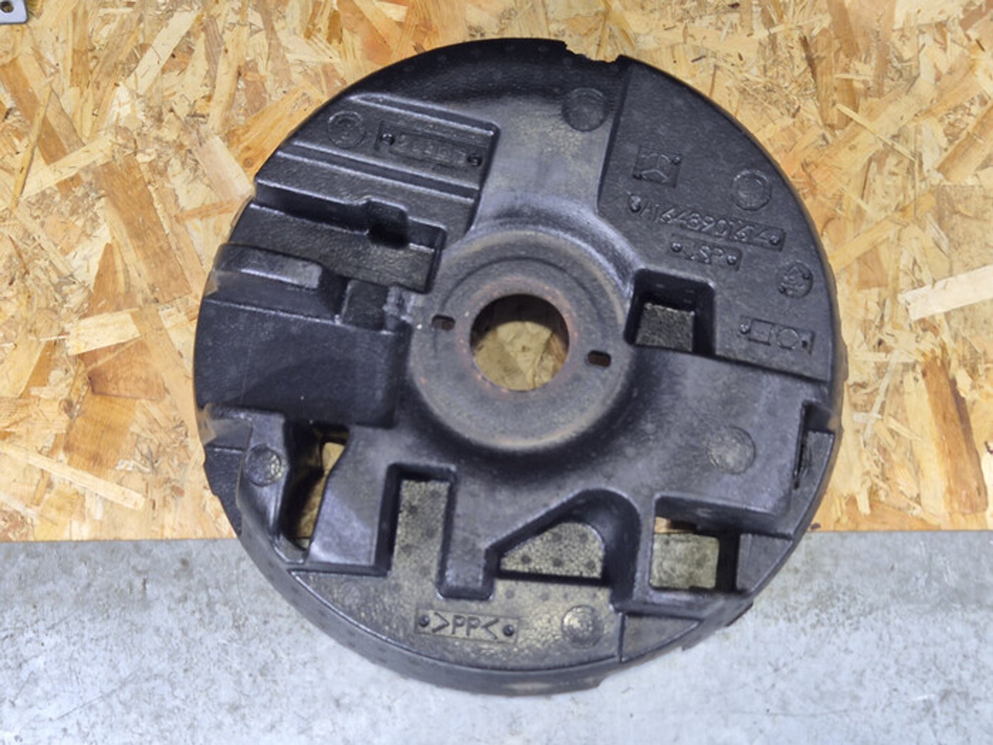 https://ycs.partsauto.market/partsauto-images/thmbs/78ee0fb3787e2dce013ed29fc8a1120c/668c40d254ee2906ed4300c5e3500244/a7f34dc3c9b5f407306b7cbc7397d8a4.jpg