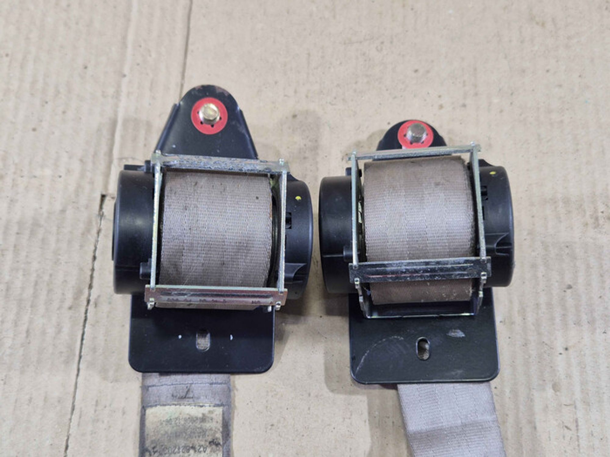 https://ycs.partsauto.market/partsauto-images/thmbs/78ee0fb3787e2dce013ed29fc8a1120c/67c1d749a9810b44867d06dbdcc386e5/122cc0f397dd16afe5adff5bac8ed8bc.jpg