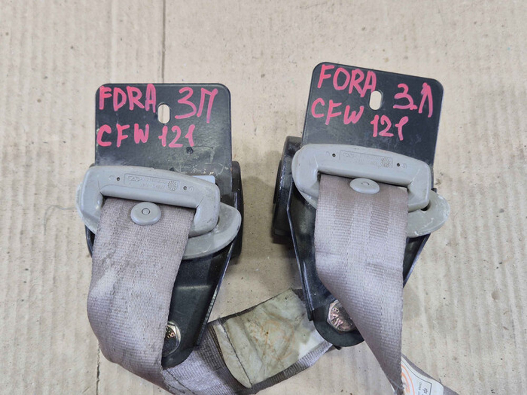 https://ycs.partsauto.market/partsauto-images/thmbs/78ee0fb3787e2dce013ed29fc8a1120c/67c1d749a9810b44867d06dbdcc386e5/8095c25206bb0943062a27735ff56908.jpg