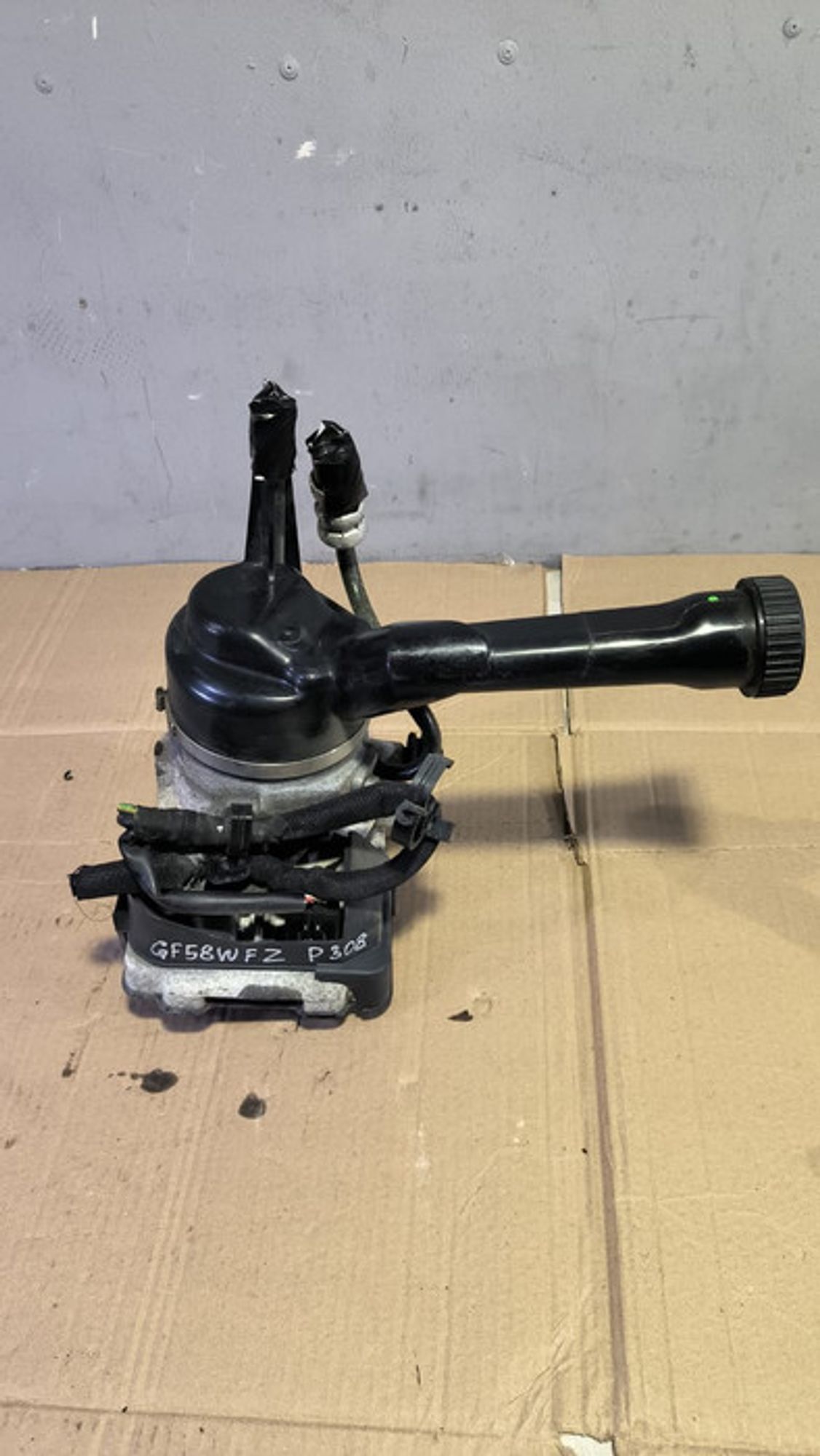 https://ycs.partsauto.market/partsauto-images/thmbs/78ee0fb3787e2dce013ed29fc8a1120c/67d333e28db564e9a2328df736f87477/d6f6762ad322861b751e1e522467eaed.jpg