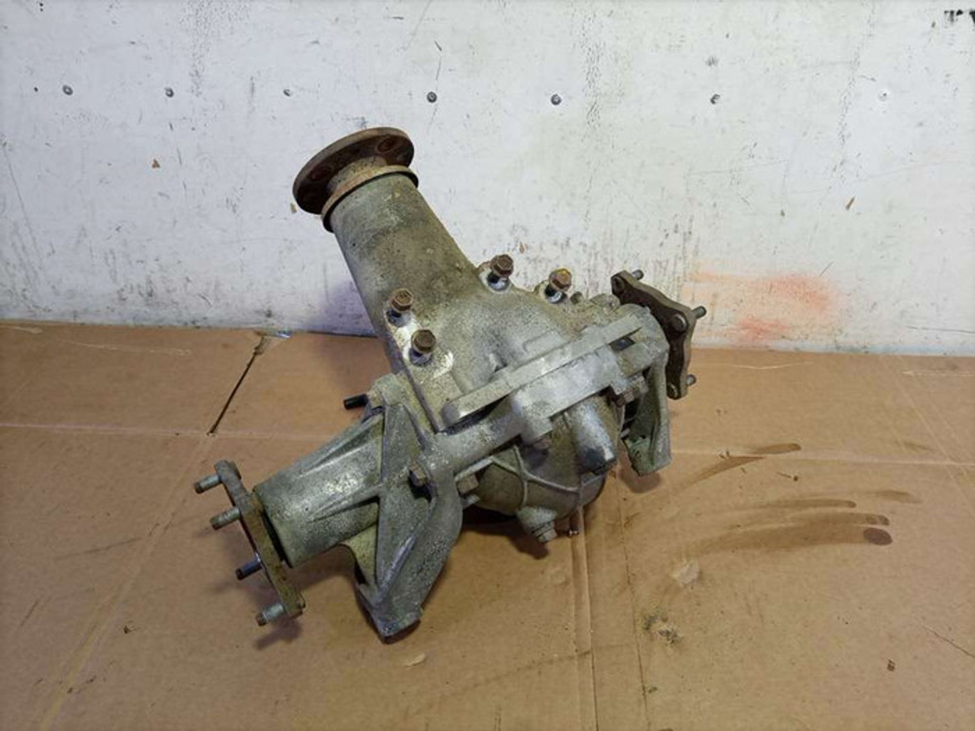 https://ycs.partsauto.market/partsauto-images/thmbs/78ee0fb3787e2dce013ed29fc8a1120c/68afe7ef2edd4b681f042540f4262011/f547fae1bf3b1422ba184b828024bf76.jpg