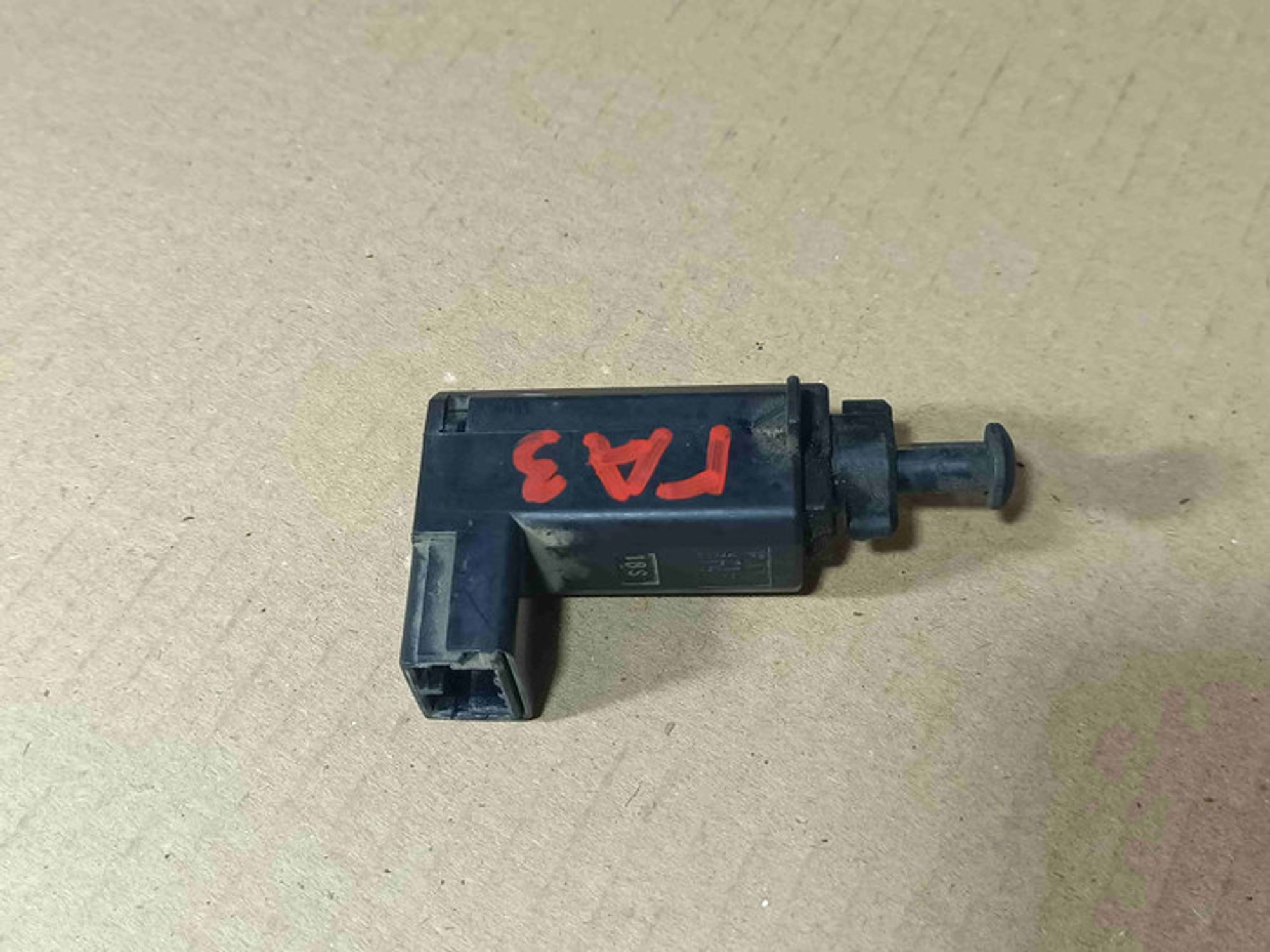https://ycs.partsauto.market/partsauto-images/thmbs/78ee0fb3787e2dce013ed29fc8a1120c/6a2059ad01df0e517fb19764b343e9c8/58b85edb337c873ce552722b66dd4586.jpg