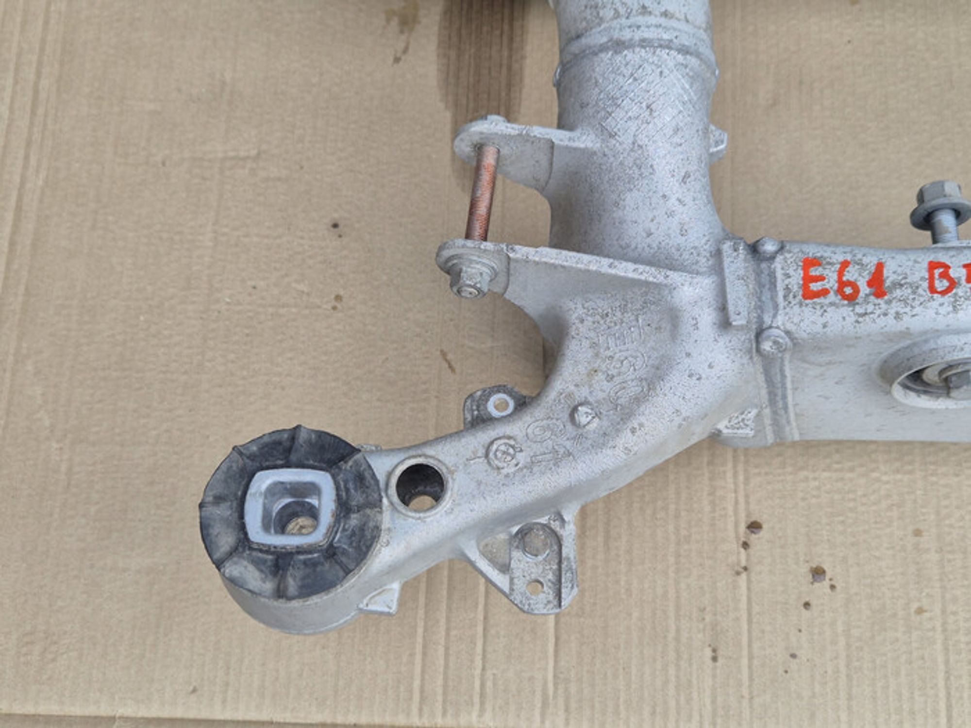 https://ycs.partsauto.market/partsauto-images/thmbs/78ee0fb3787e2dce013ed29fc8a1120c/6cdfa5983065cc44b93718c74beb1497/548495ccbd47ada50e35dfd7d3a70ef0.jpg