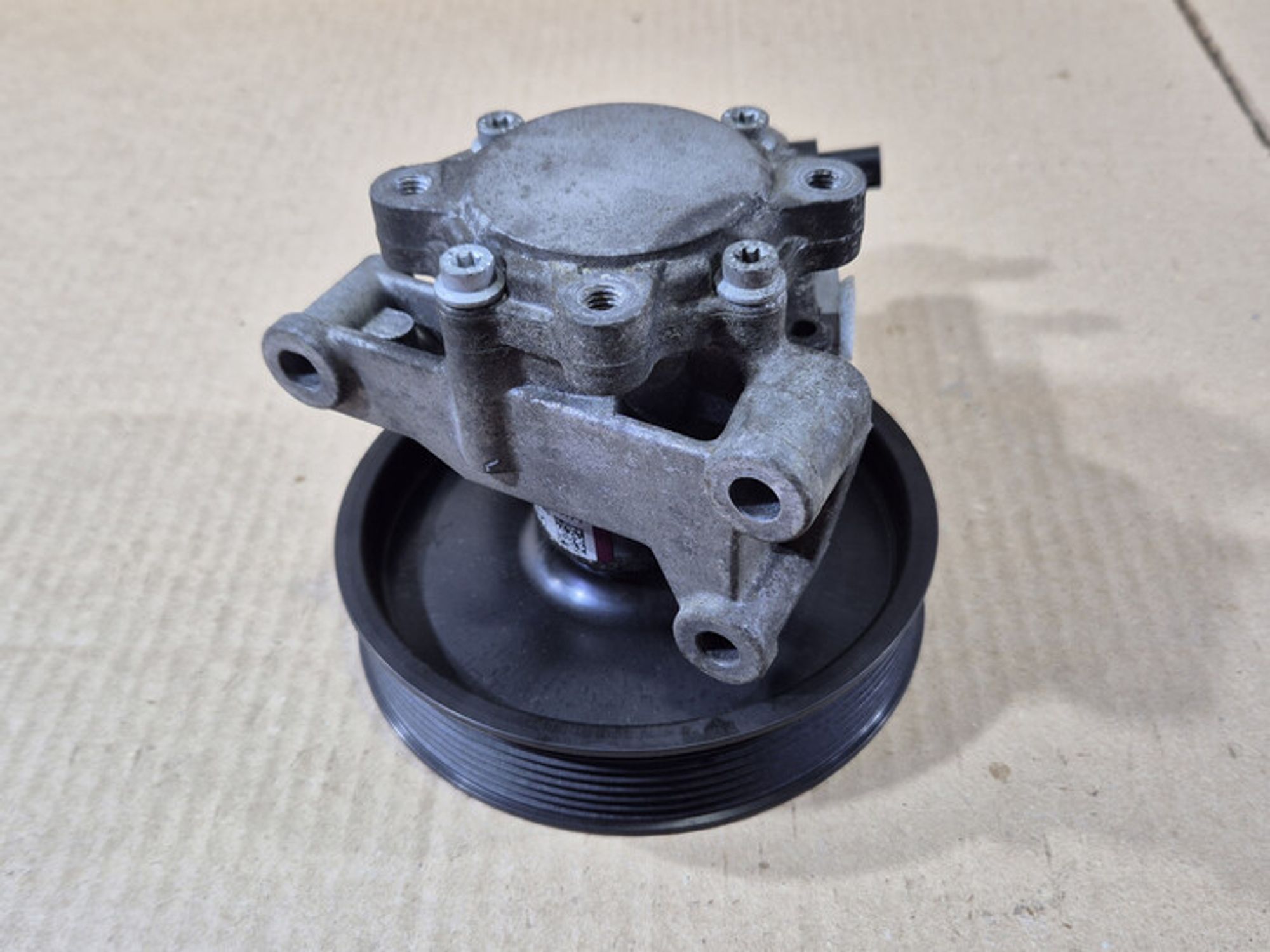 https://ycs.partsauto.market/partsauto-images/thmbs/78ee0fb3787e2dce013ed29fc8a1120c/6da9a4f532aaeccc096d949990c3e129/cee3b5cb79a1f32a277a8520d107b032.jpg