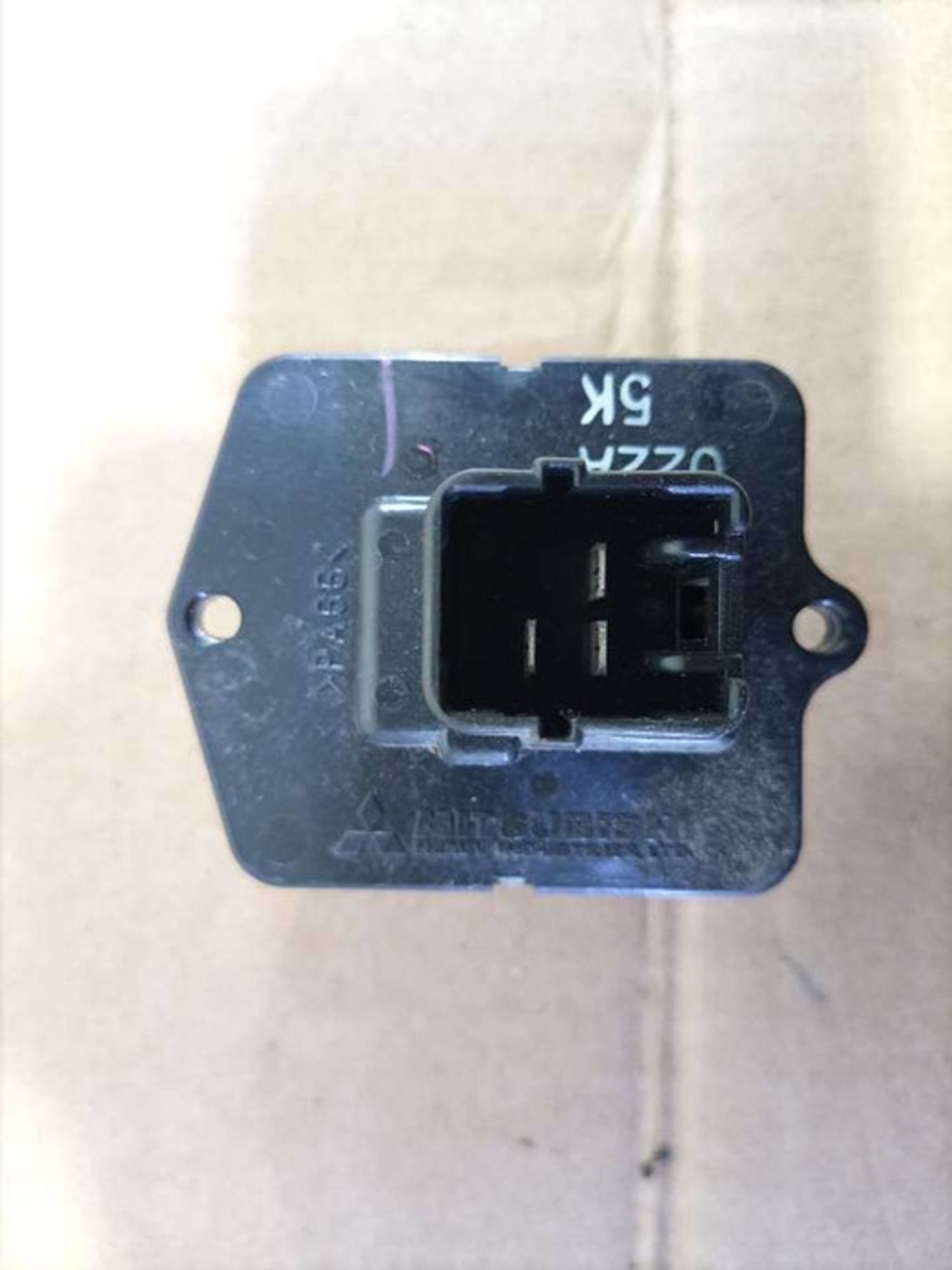 https://ycs.partsauto.market/partsauto-images/thmbs/78ee0fb3787e2dce013ed29fc8a1120c/6db50cb2b025e5b2fce31dd7d3a46bbe/0adf300ab20594d988987fbca82b7ce8.jpg