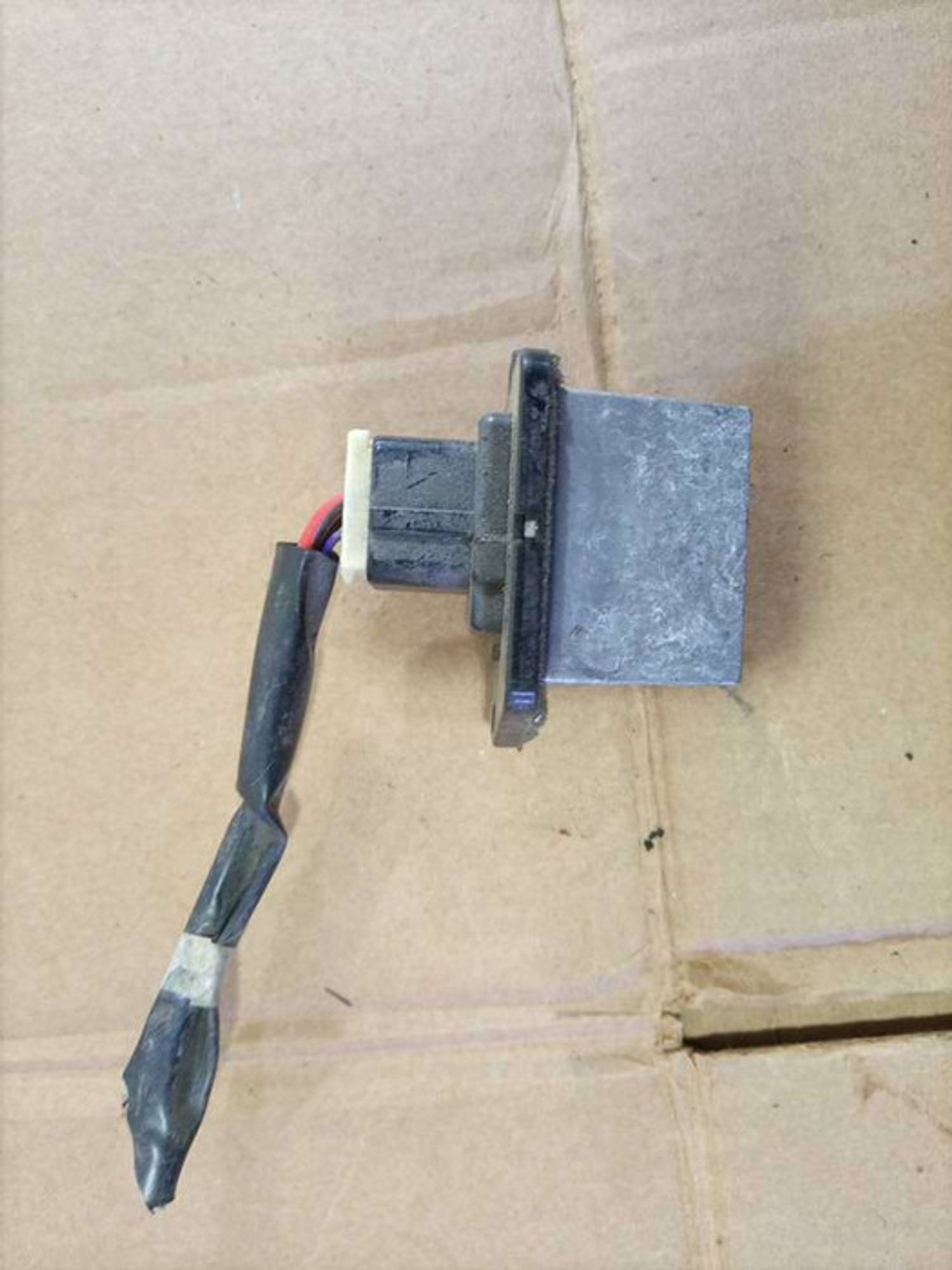 https://ycs.partsauto.market/partsauto-images/thmbs/78ee0fb3787e2dce013ed29fc8a1120c/6db50cb2b025e5b2fce31dd7d3a46bbe/b0181838701129b6b98f9eba57b7adf8.jpg