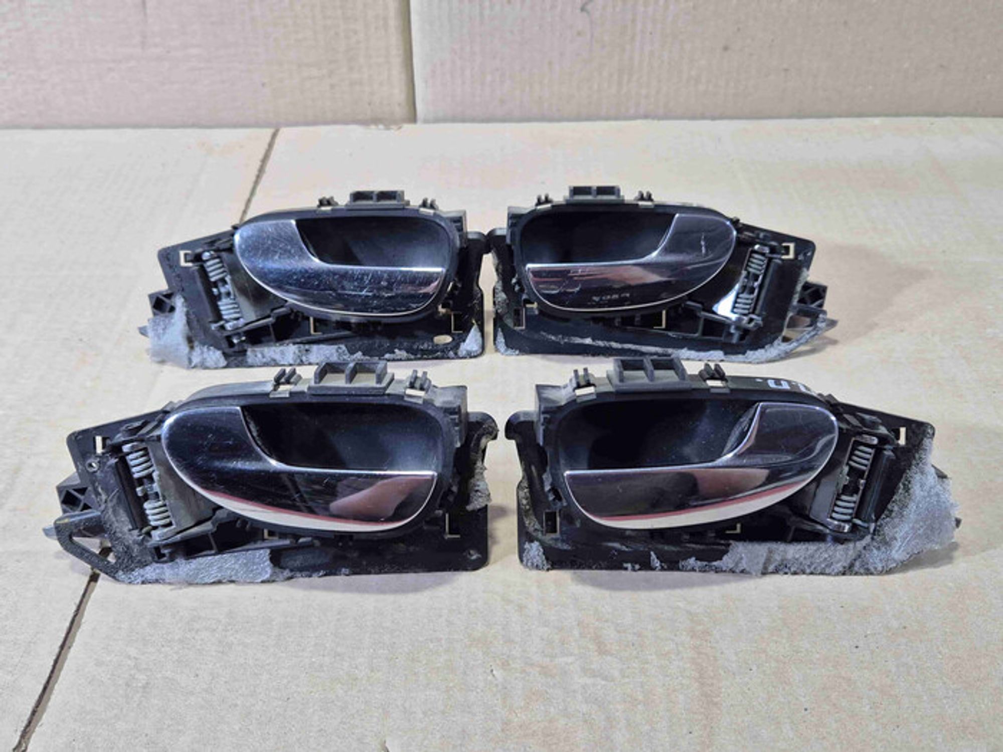 https://ycs.partsauto.market/partsauto-images/thmbs/78ee0fb3787e2dce013ed29fc8a1120c/6e5d989de878d9c0b3d49c650cb32827/8bd7355da63b666e5aac0d2e3eb4fb82.jpg