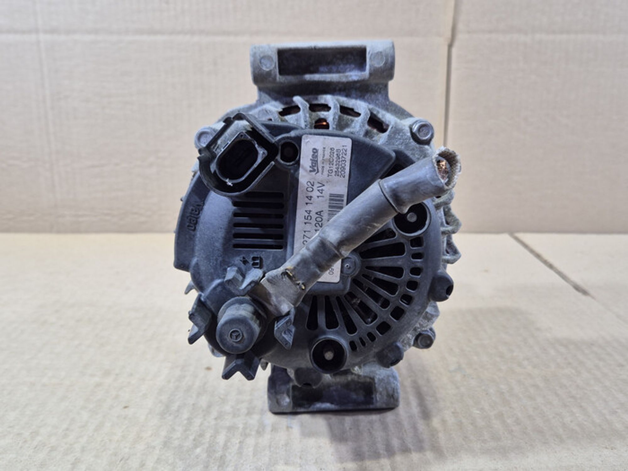 https://ycs.partsauto.market/partsauto-images/thmbs/78ee0fb3787e2dce013ed29fc8a1120c/6f6236d0db7b0a50a422adcc14b564a9/7bf9aebb919d4392e787a7cd6a6b0446.jpg